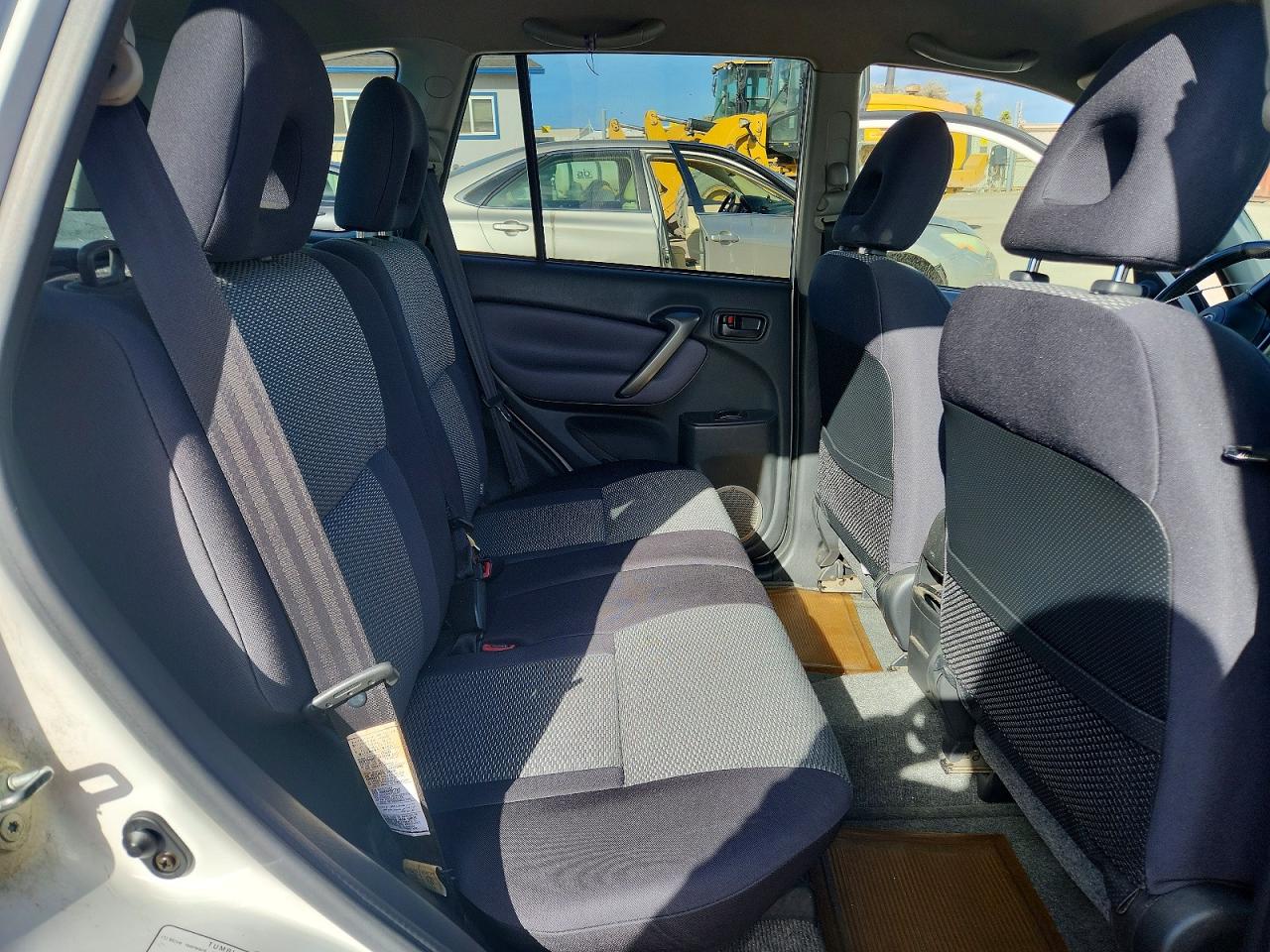 2004 Toyota Rav4 Base Белый vin: JTEGD20VX40031199
