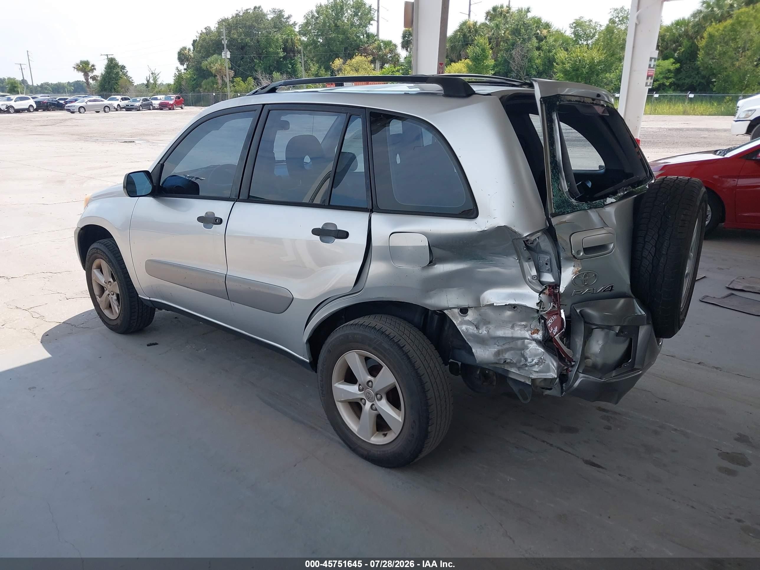 2005 Toyota Rav4   Silver vin: JTEGD20VX50070263