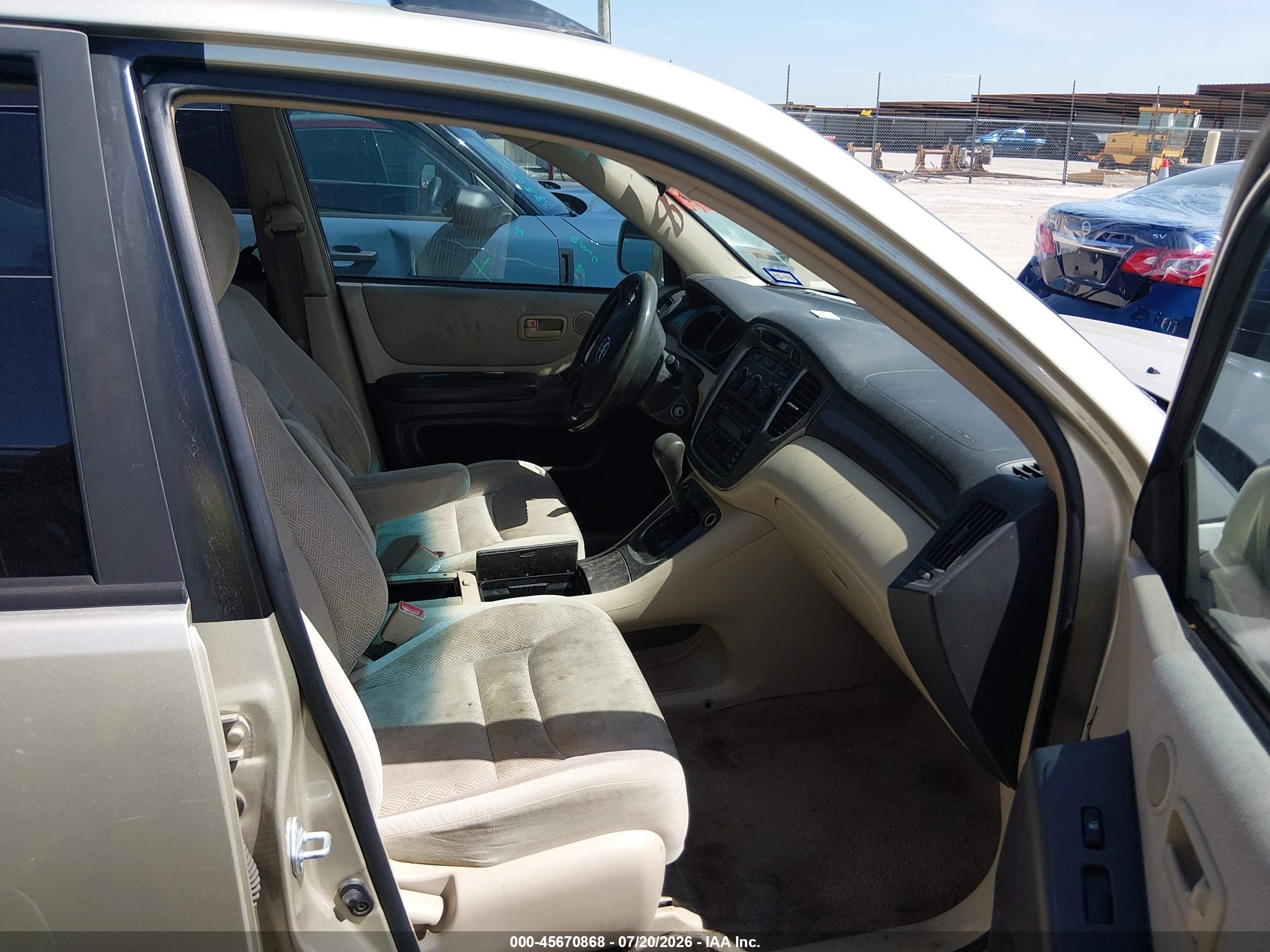 2003 Toyota Highlander   Gold vin: JTEGD21A130069592
