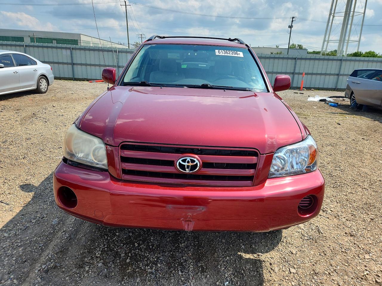 2006 Toyota Highlander Base Red vin: JTEGD21A160153254
