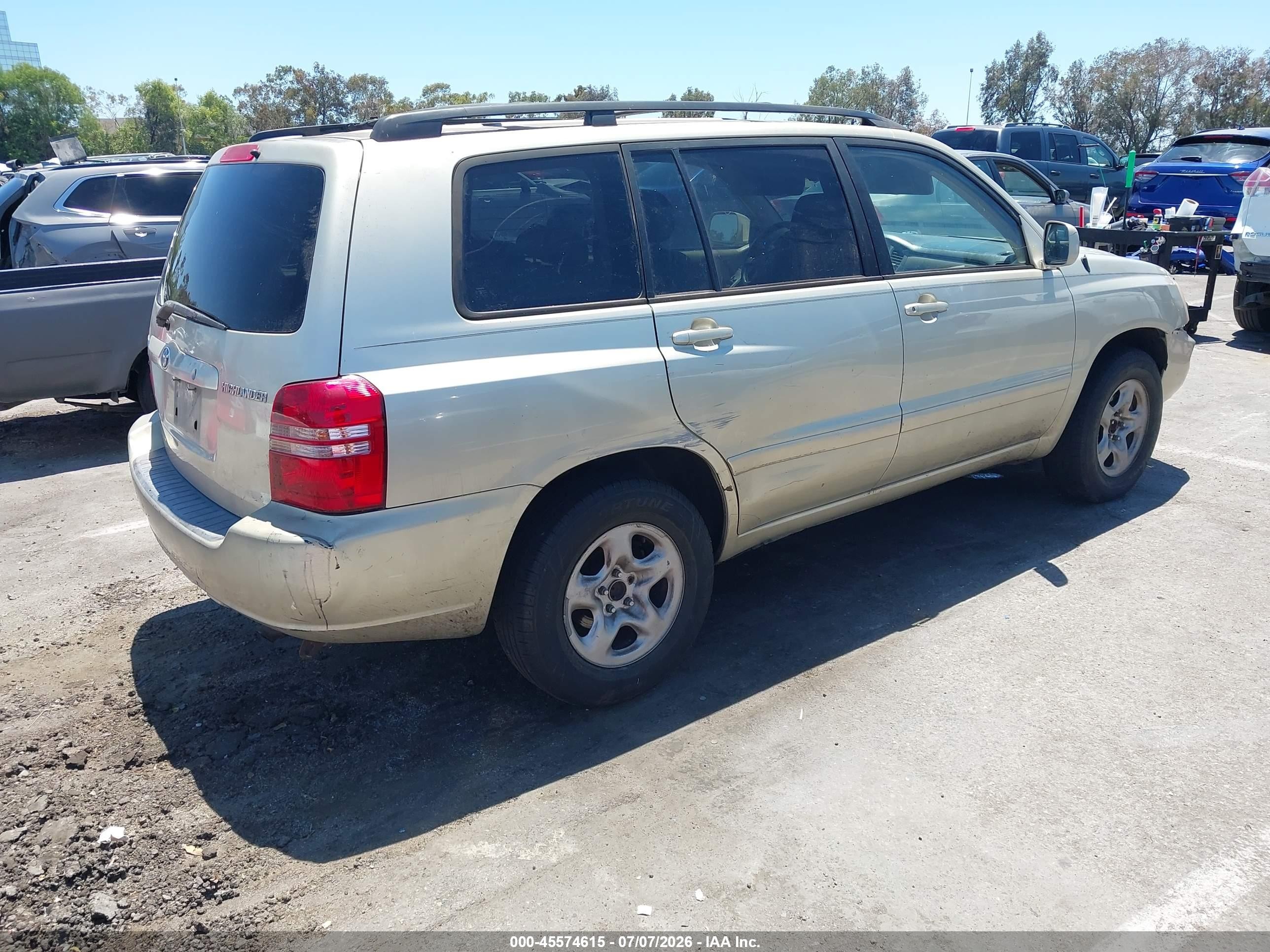 2003 Toyota Highlander   Champagne vin: JTEGD21A230054986