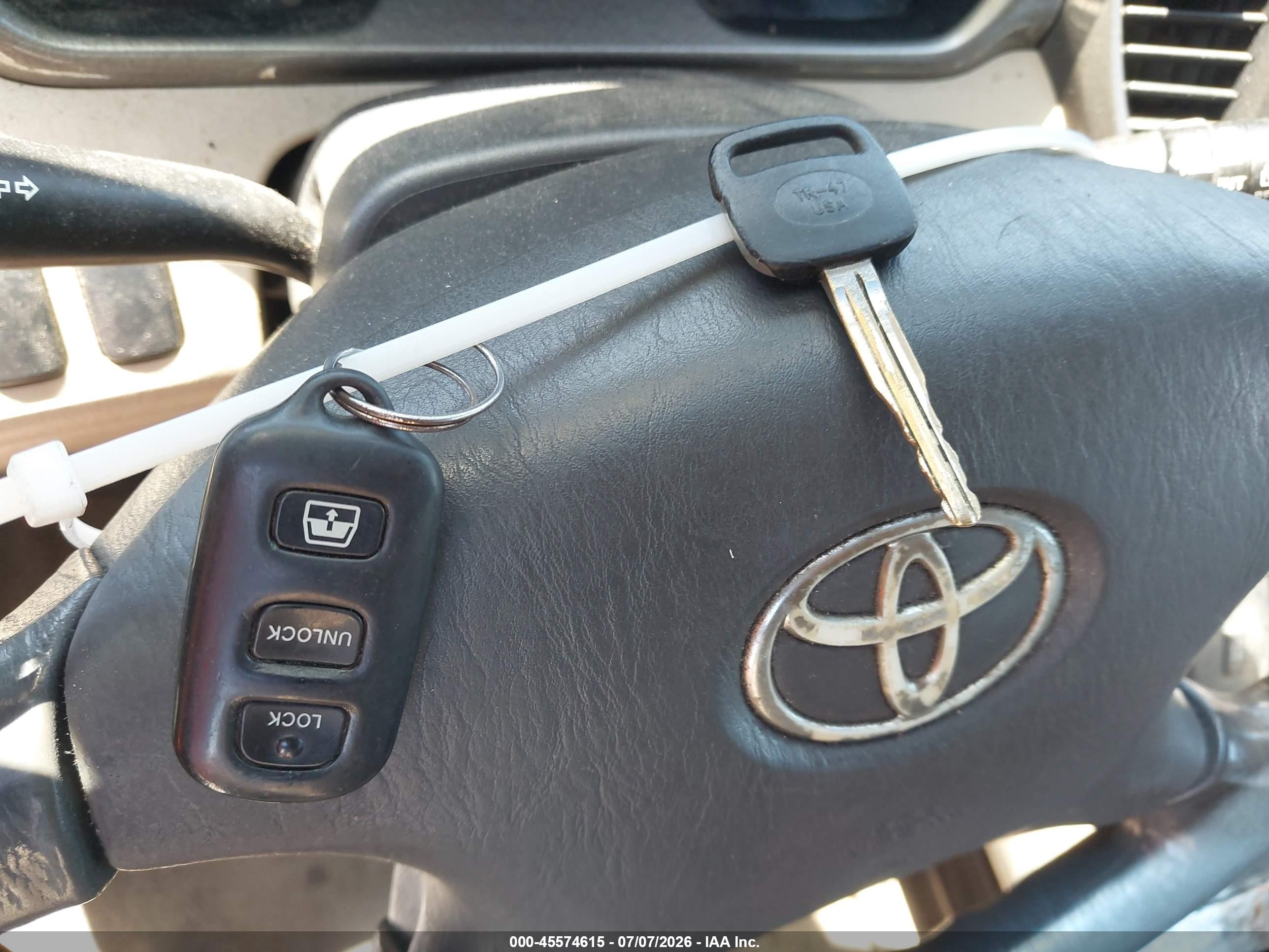 2003 Toyota Highlander   Champagne vin: JTEGD21A230054986