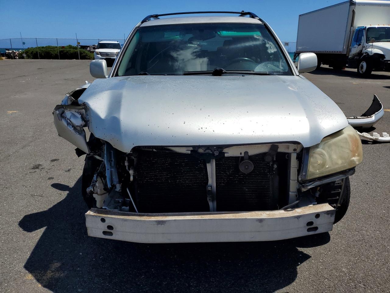 2004 Toyota Highlander Base Silver vin: JTEGD21A240101385
