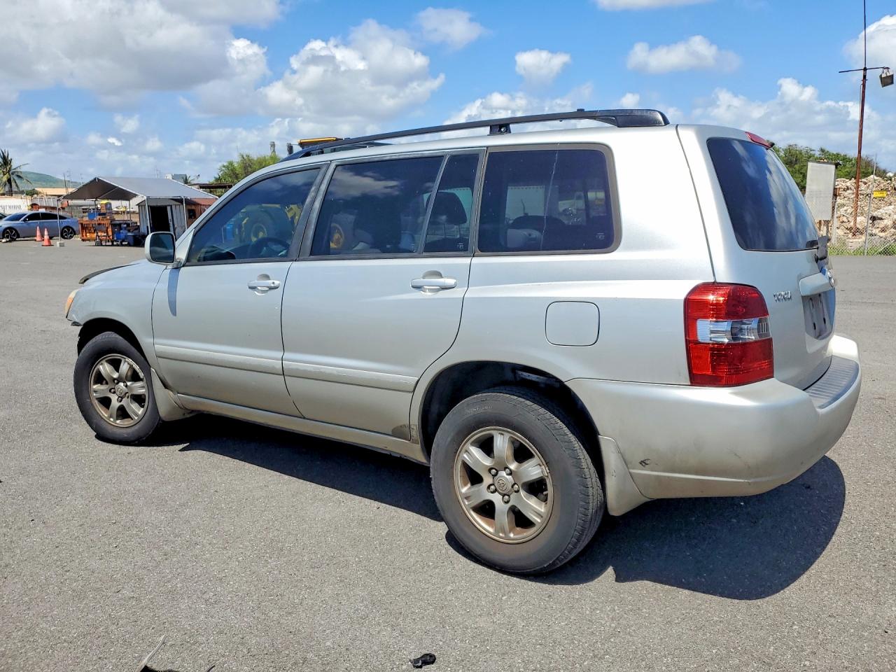 2004 Toyota Highlander Base Silver vin: JTEGD21A240101385