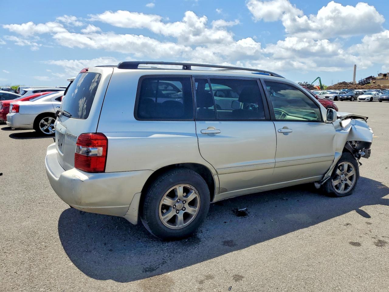 2004 Toyota Highlander Base Silver vin: JTEGD21A240101385