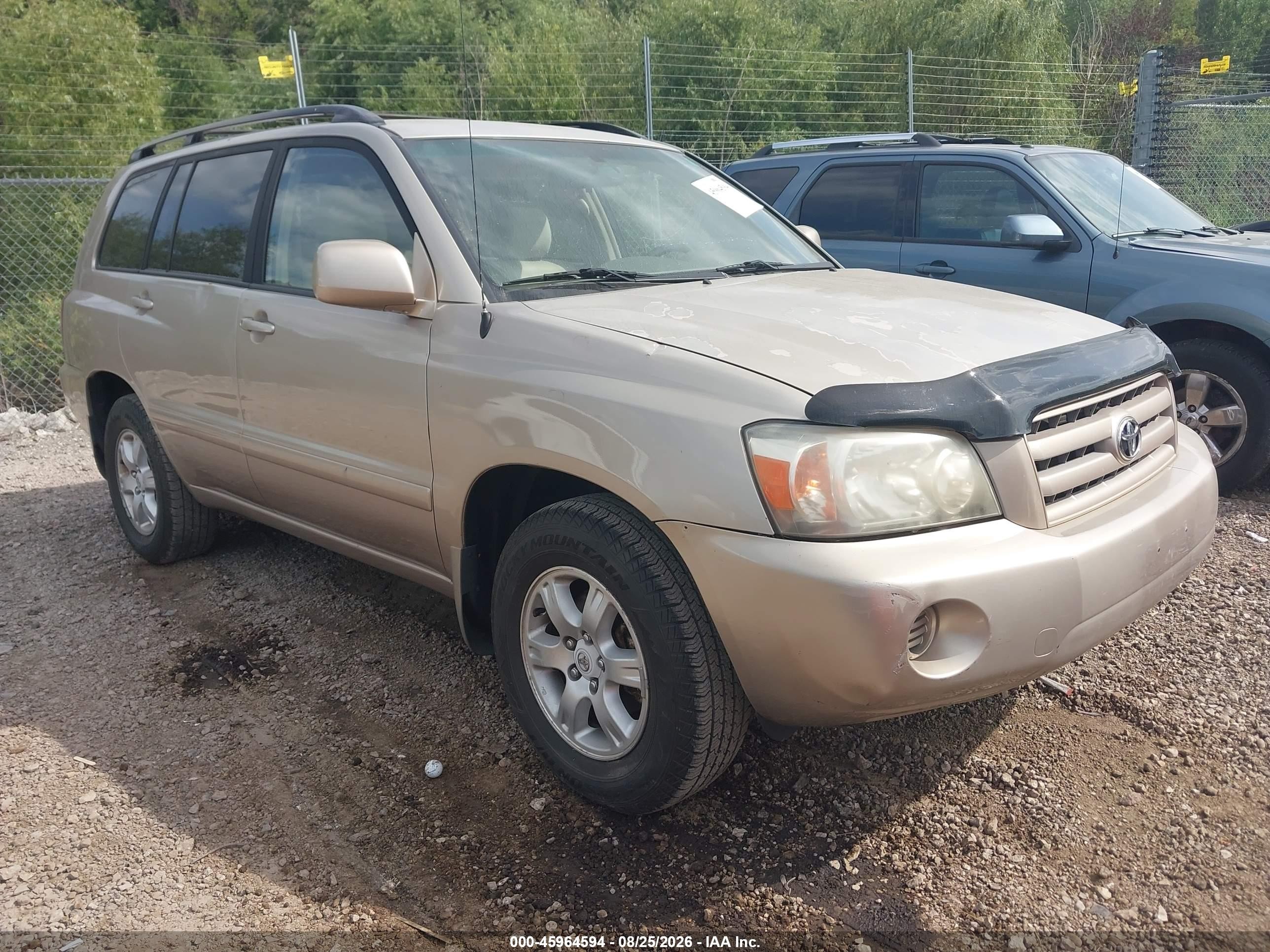2006 Toyota Highlander   Gold vin: JTEGD21A260132350
