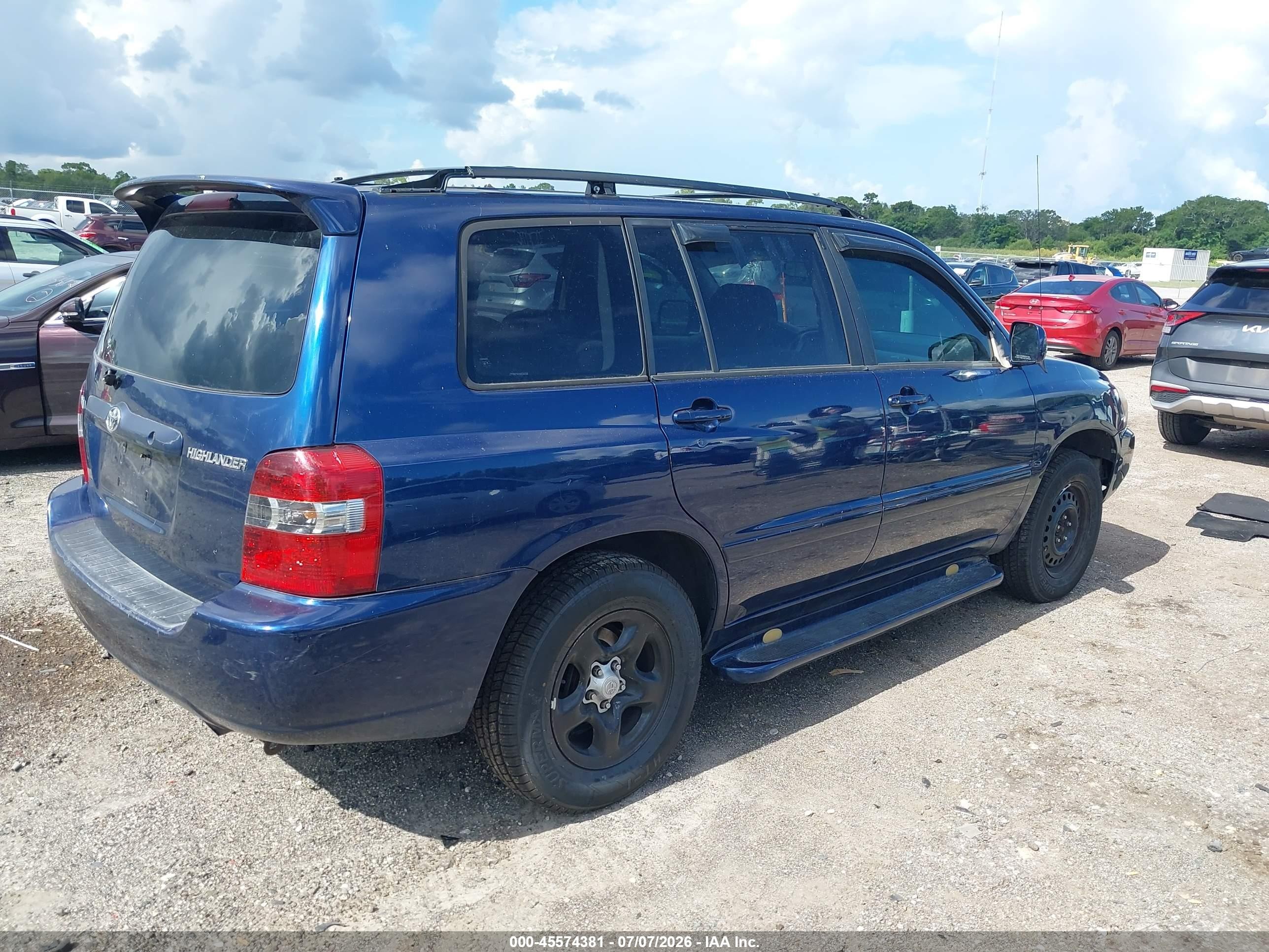 2006 Toyota Highlander   Dark Blue vin: JTEGD21A260134552