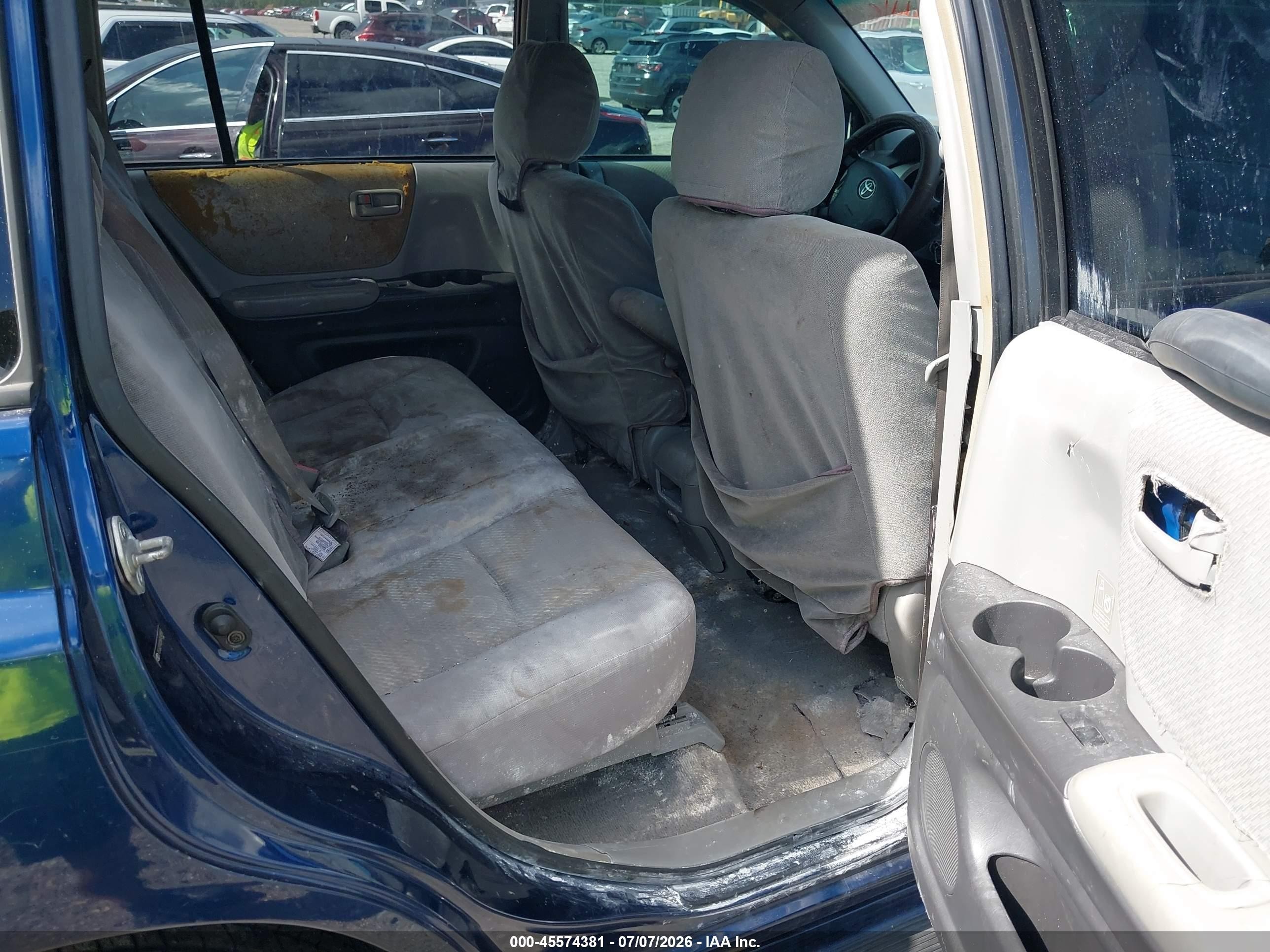 2006 Toyota Highlander   Dark Blue vin: JTEGD21A260134552