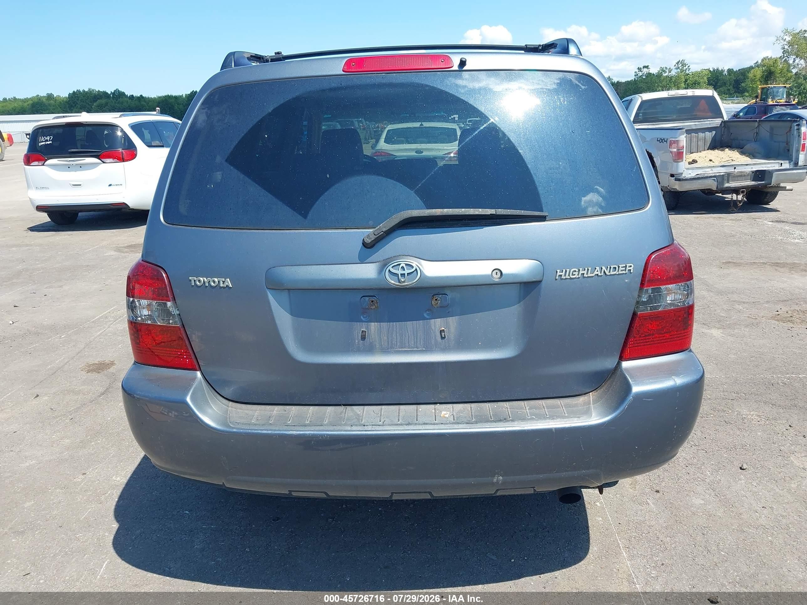 2006 Toyota Highlander   Blue vin: JTEGD21A260142697