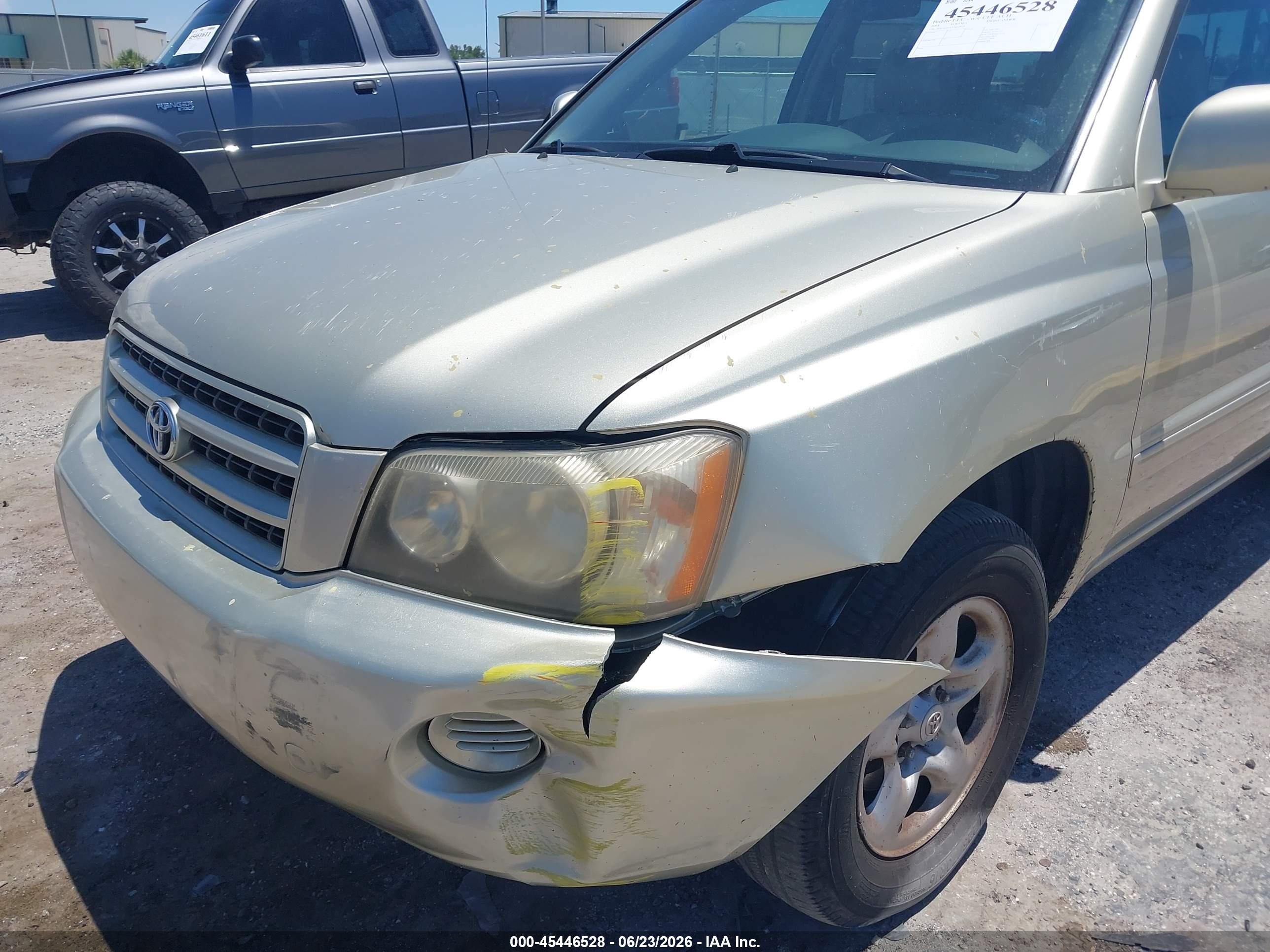 2003 Toyota Highlander   Gold vin: JTEGD21A330069979