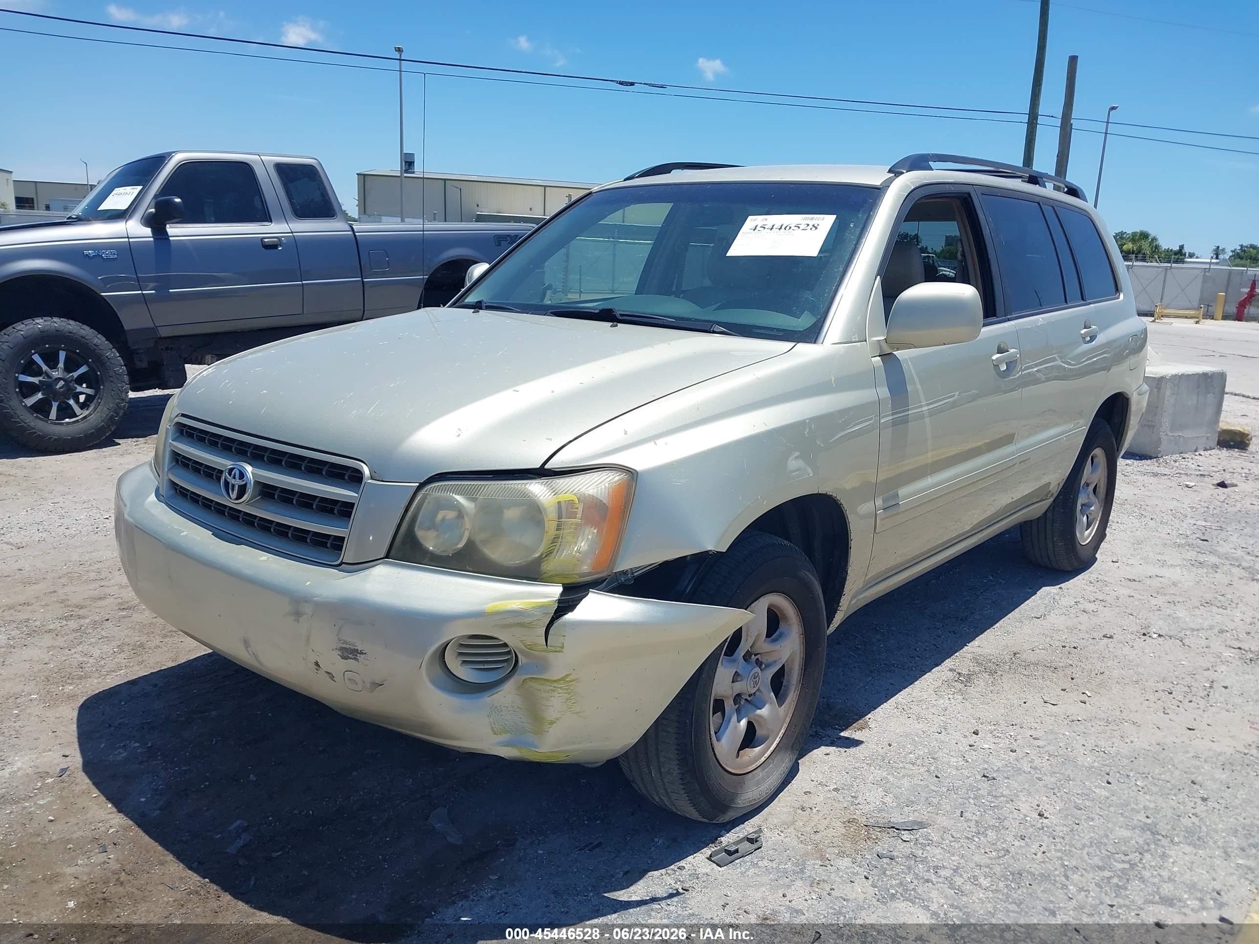 2003 Toyota Highlander   Gold vin: JTEGD21A330069979