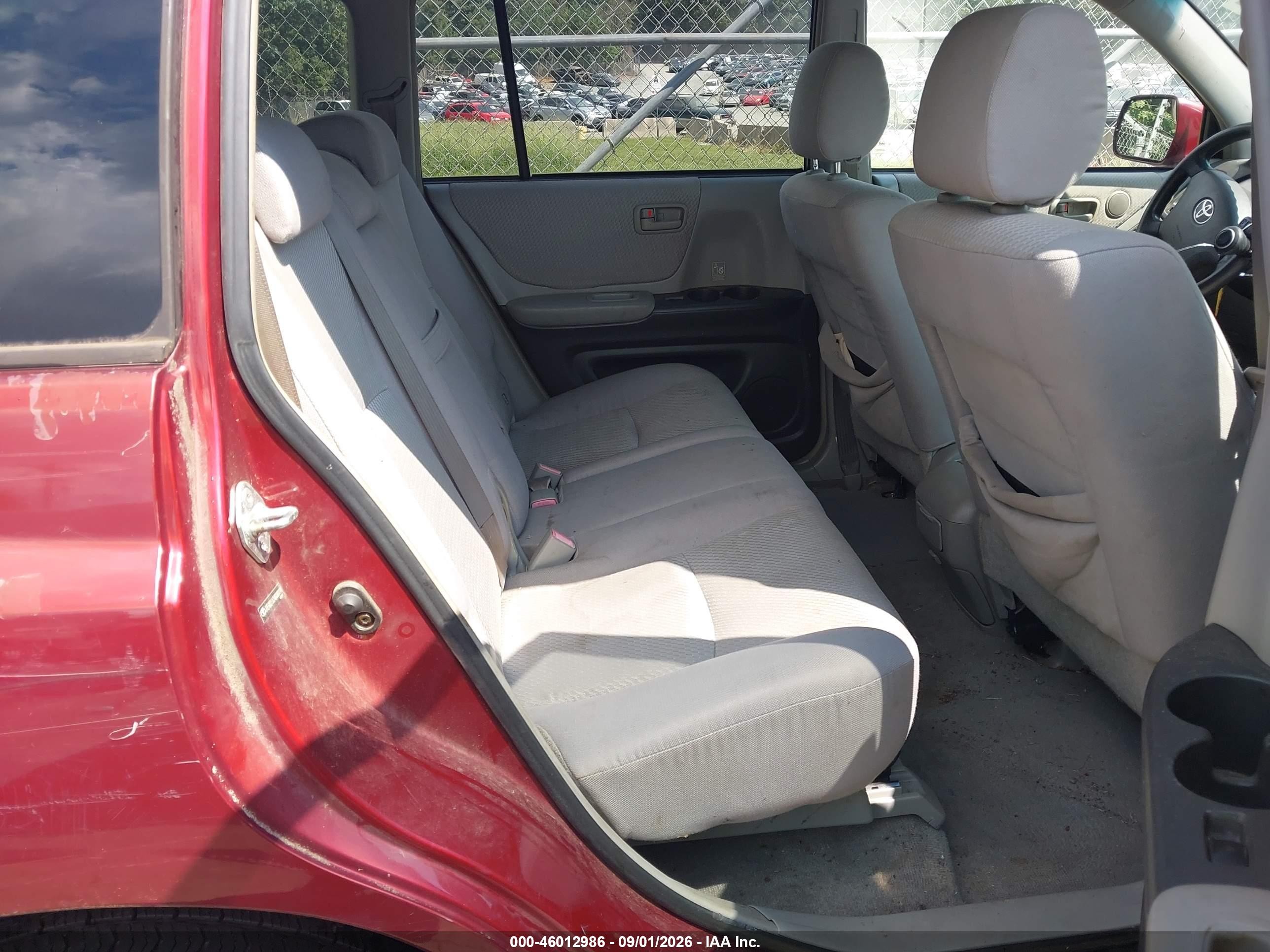 2004 Toyota Highlander   Burgundy vin: JTEGD21A340080191