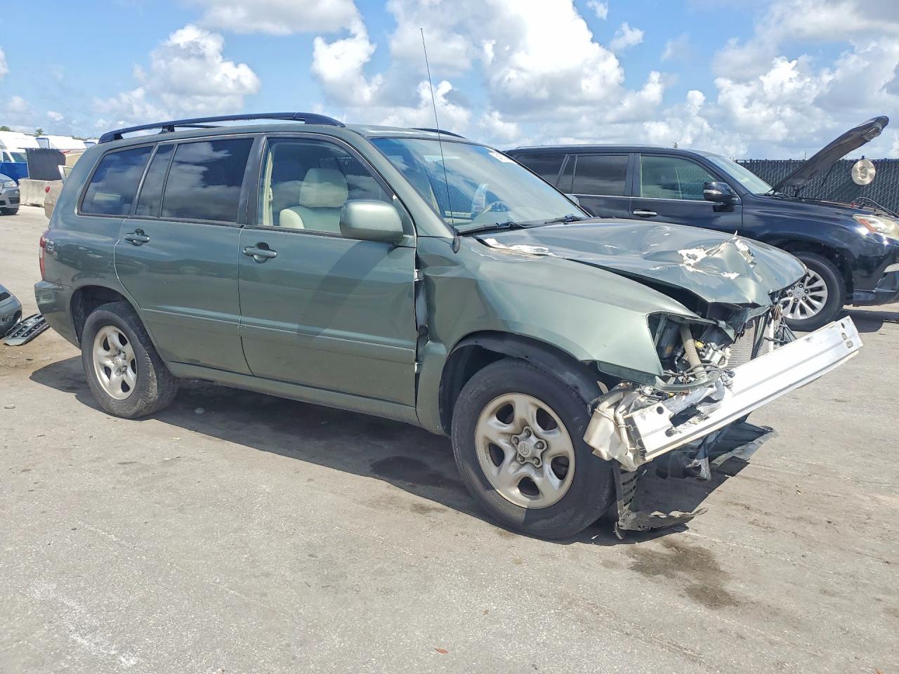 2005 Toyota Highlander Base Green vin: JTEGD21A350123199