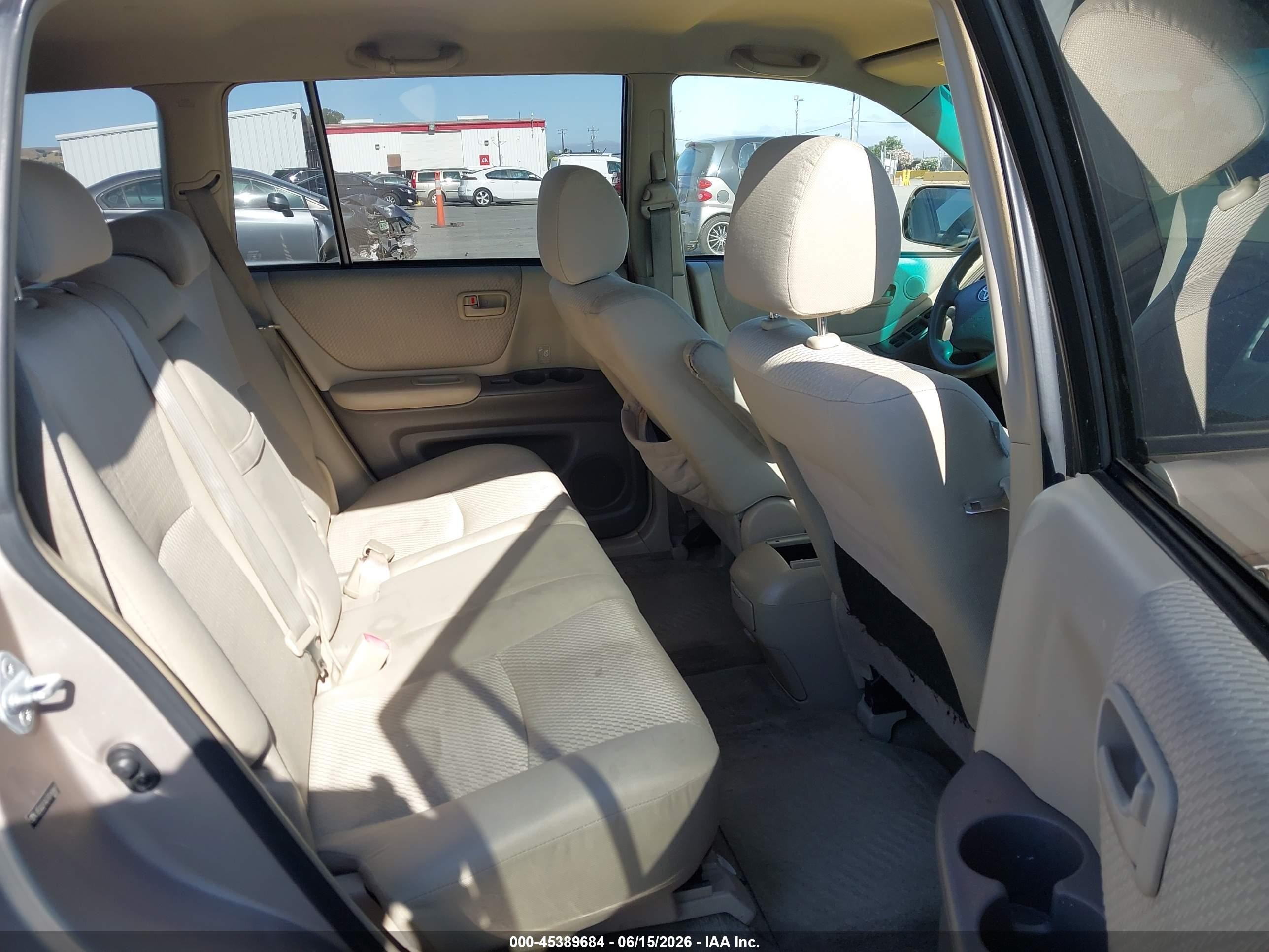 2007 Toyota Highlander   Gold vin: JTEGD21A370160661