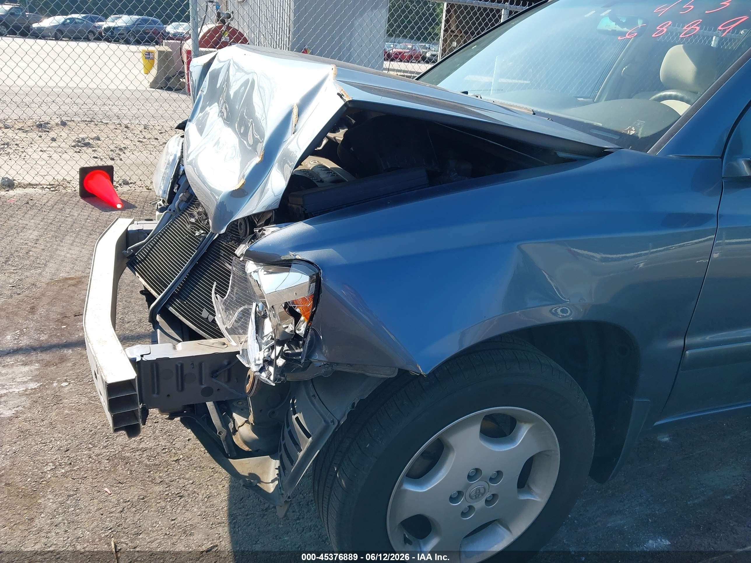 2004 Toyota Highlander   Blue vin: JTEGD21A440090955