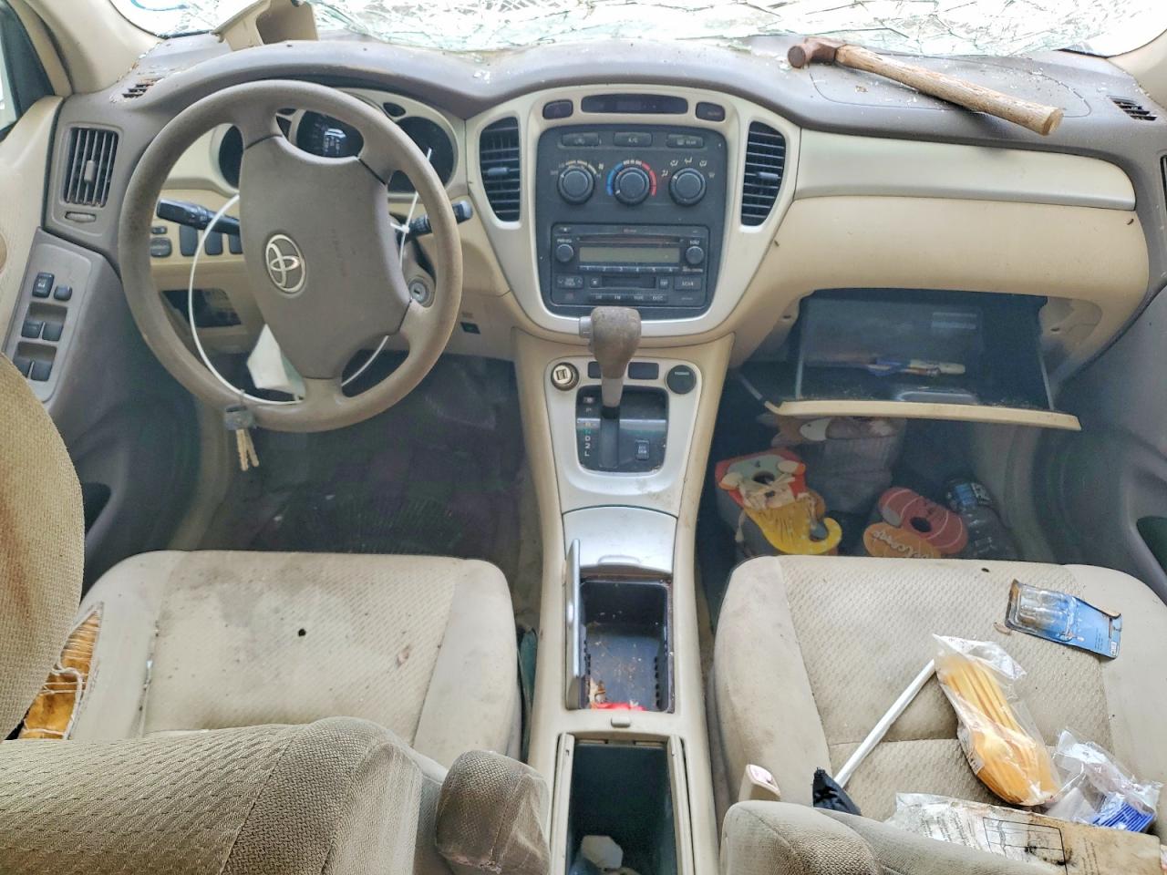 2005 Toyota Highlander Base White vin: JTEGD21A450114477