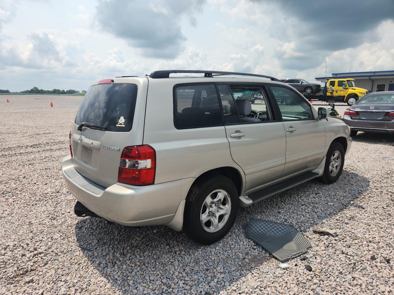 2006 Toyota Highlander Base Silver vin: JTEGD21A460140661