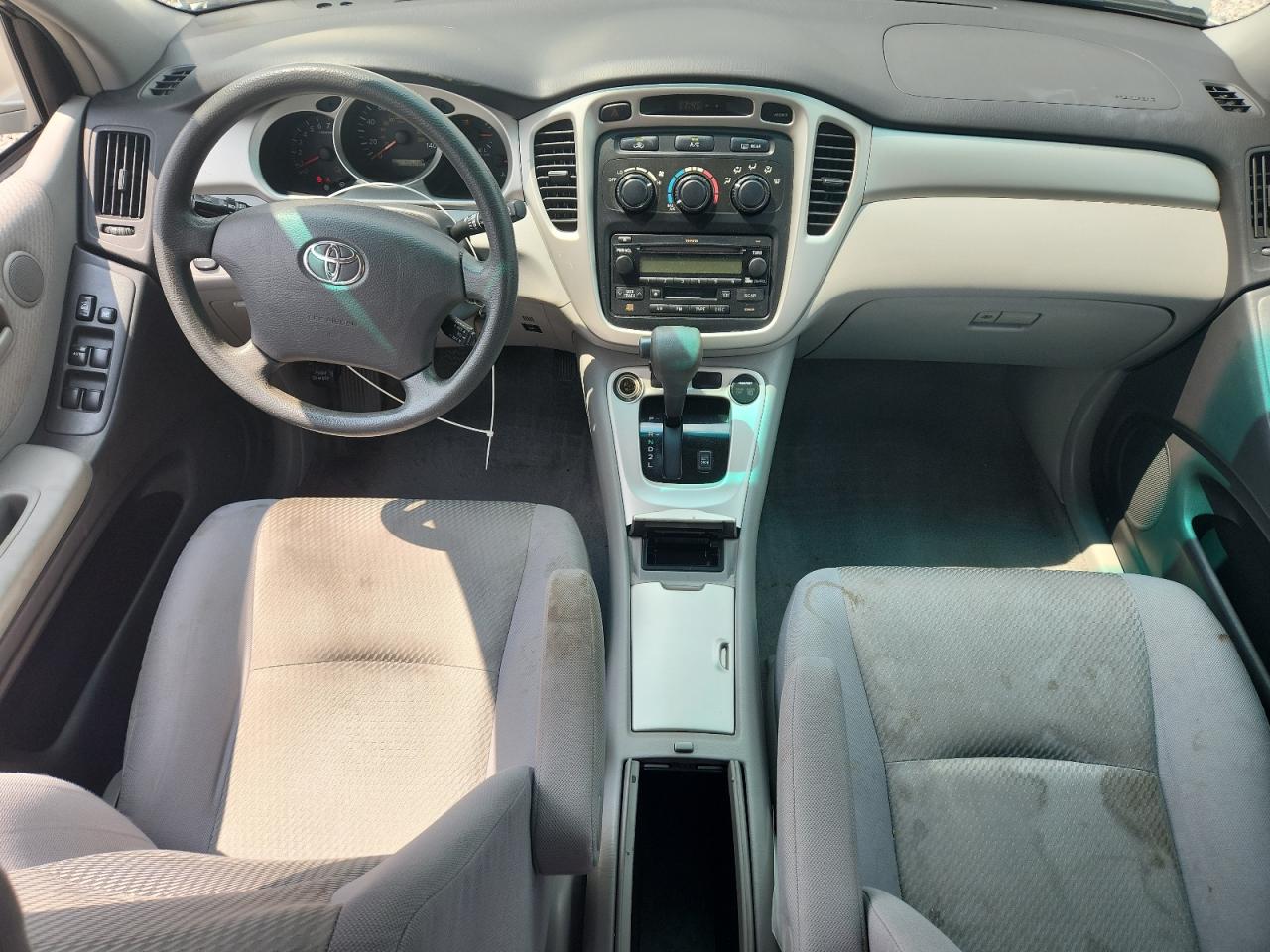 2006 Toyota Highlander Base Silver vin: JTEGD21A460140661
