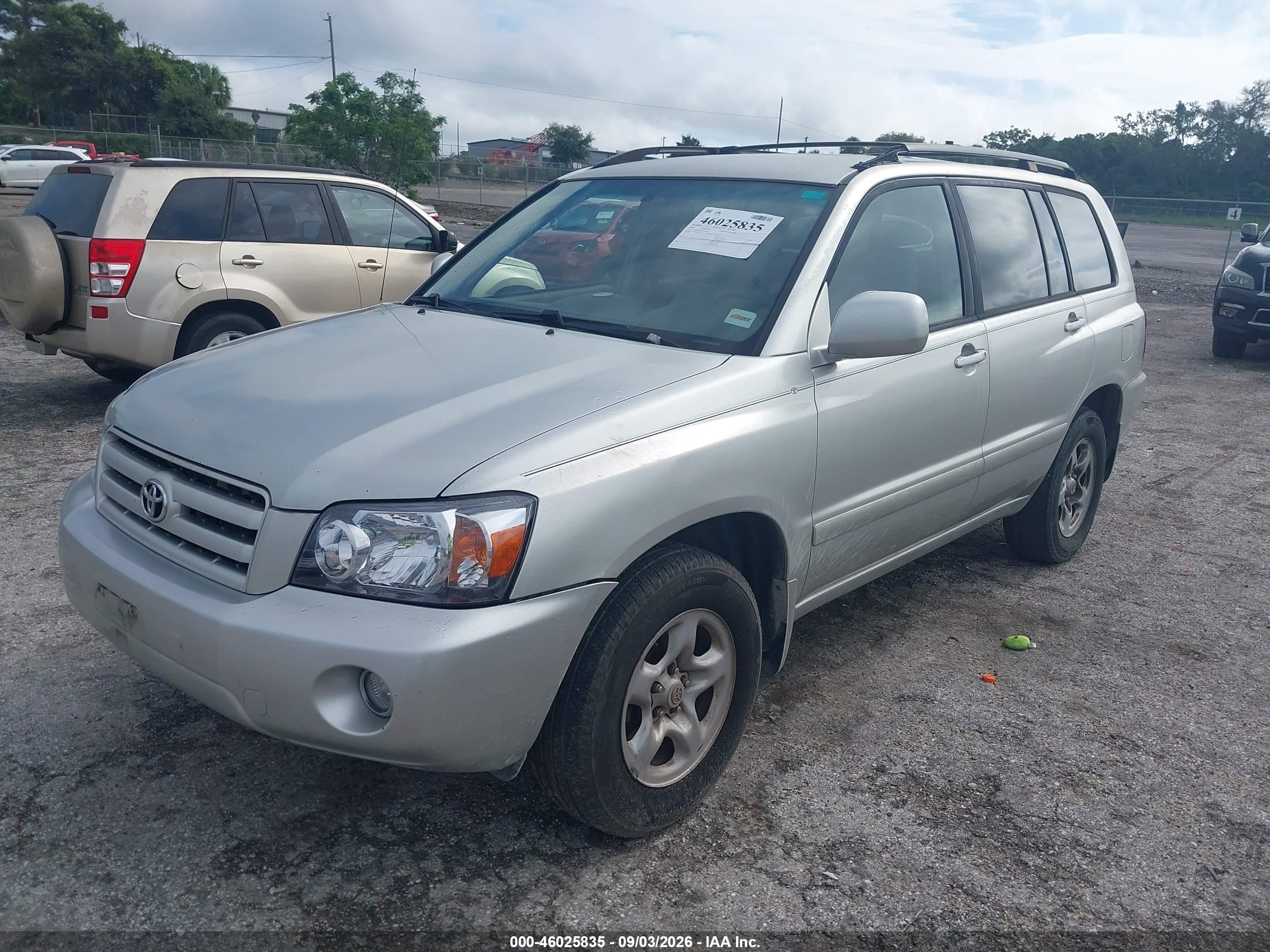 2006 Toyota Highlander   Silver vin: JTEGD21A460146959