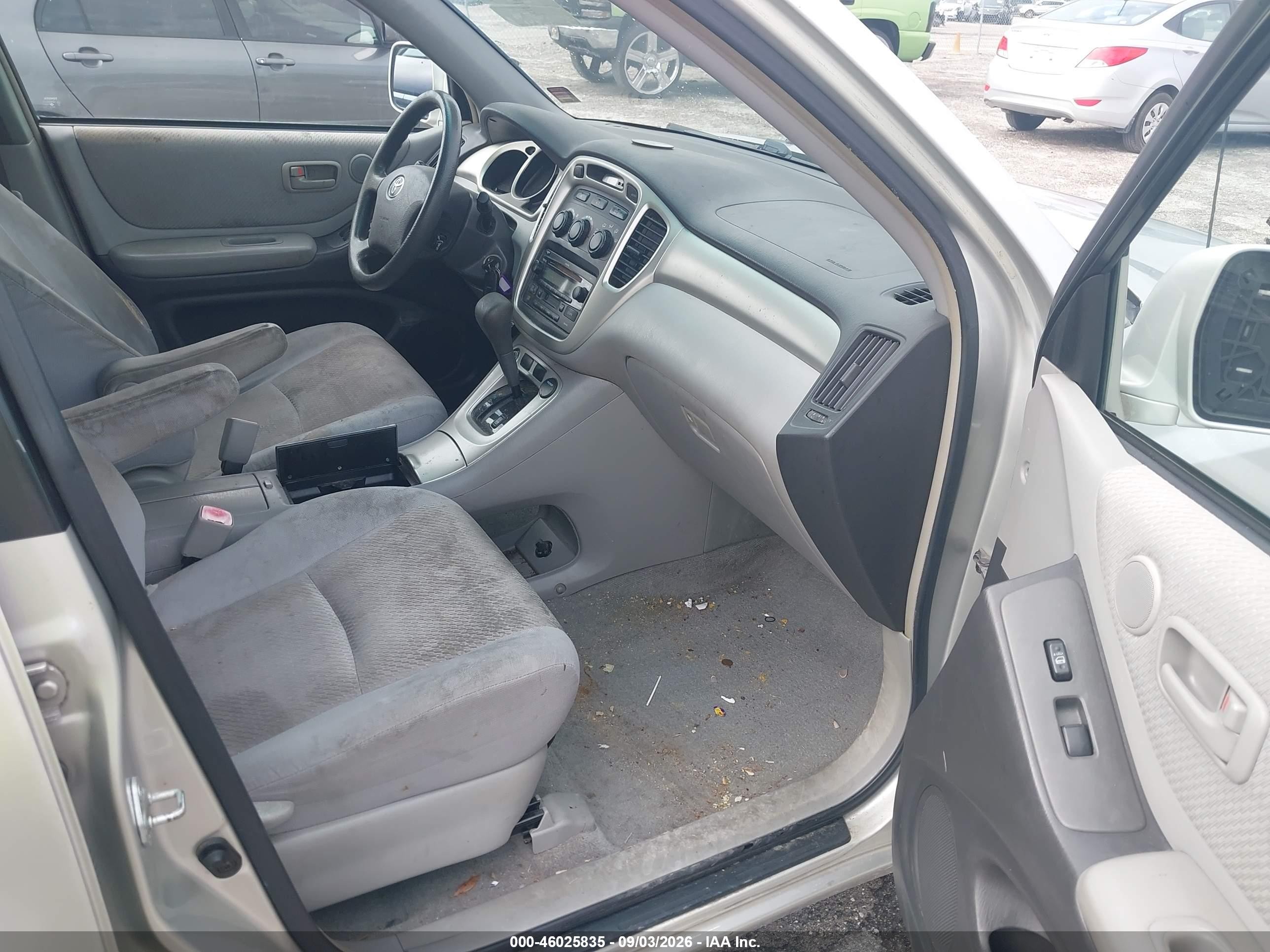 2006 Toyota Highlander   Silver vin: JTEGD21A460146959