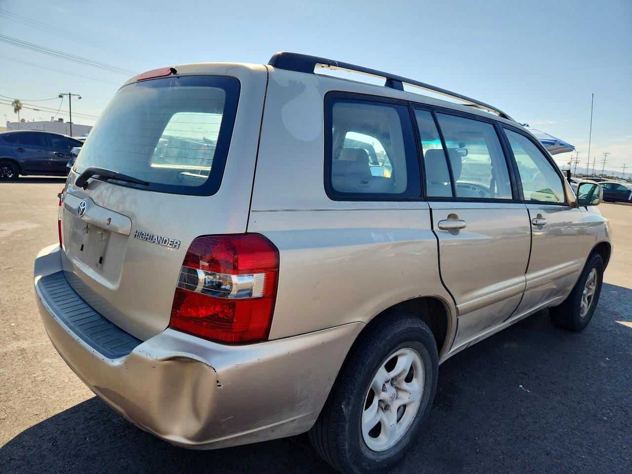 2007 Toyota Highlander Base Tan vin: JTEGD21A470165819
