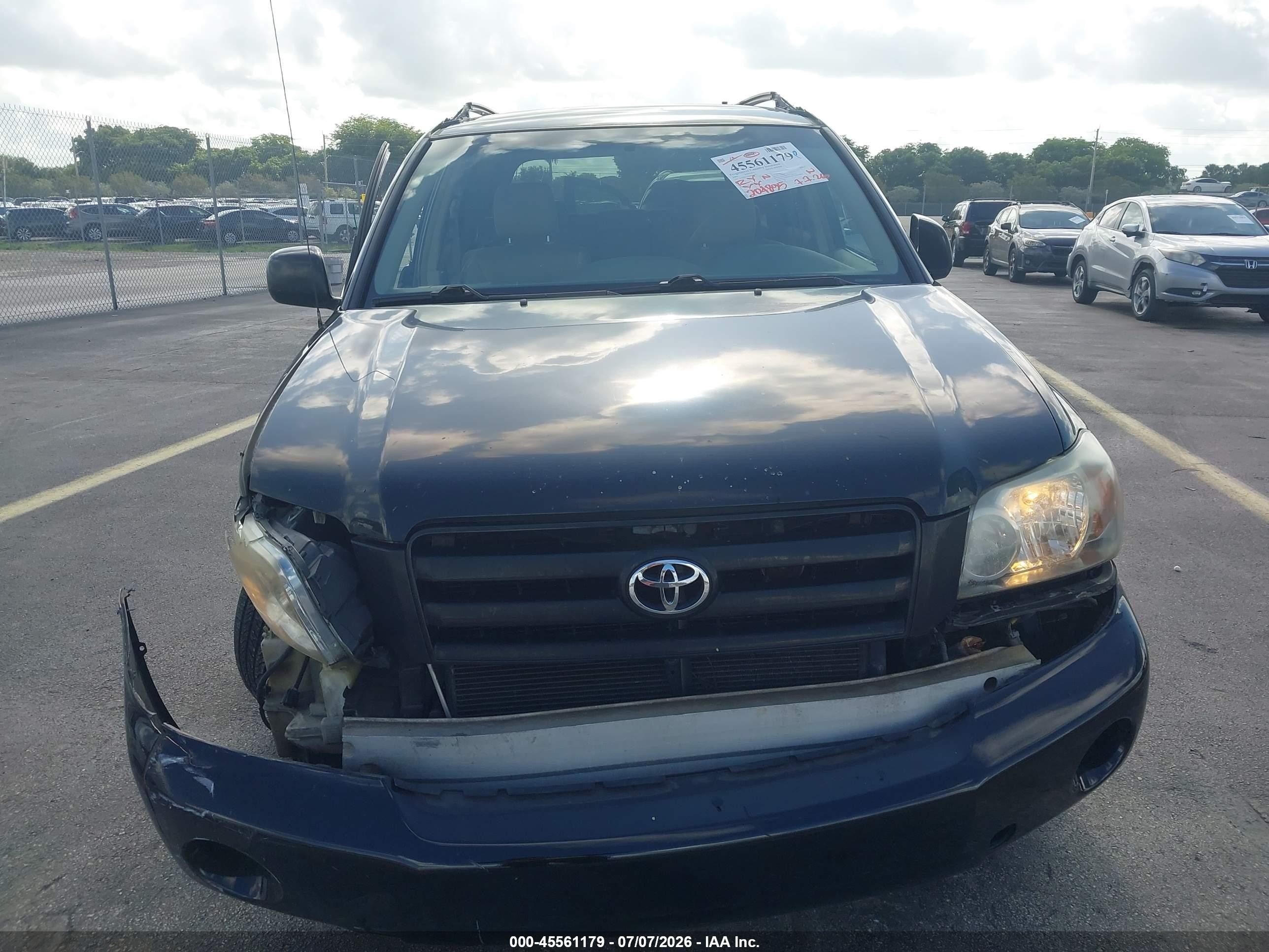 2004 Toyota Highlander   Black vin: JTEGD21A540089622