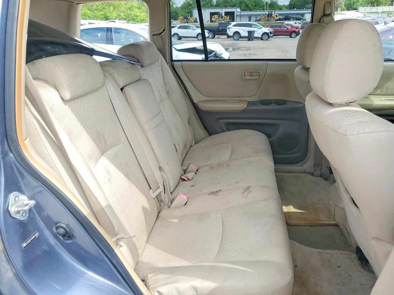 2005 Toyota Highlander Base Blue vin: JTEGD21A550116965