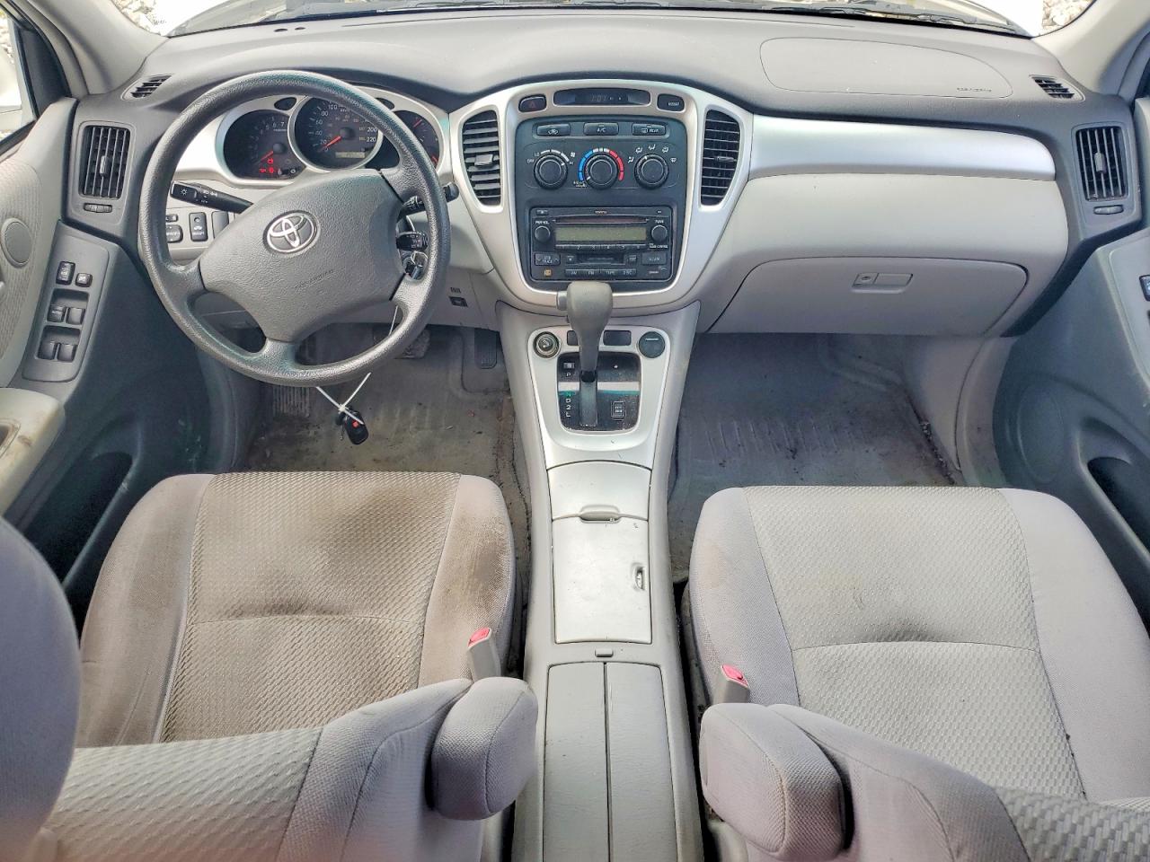 2005 Toyota Highlander Base Tan vin: JTEGD21A550117954
