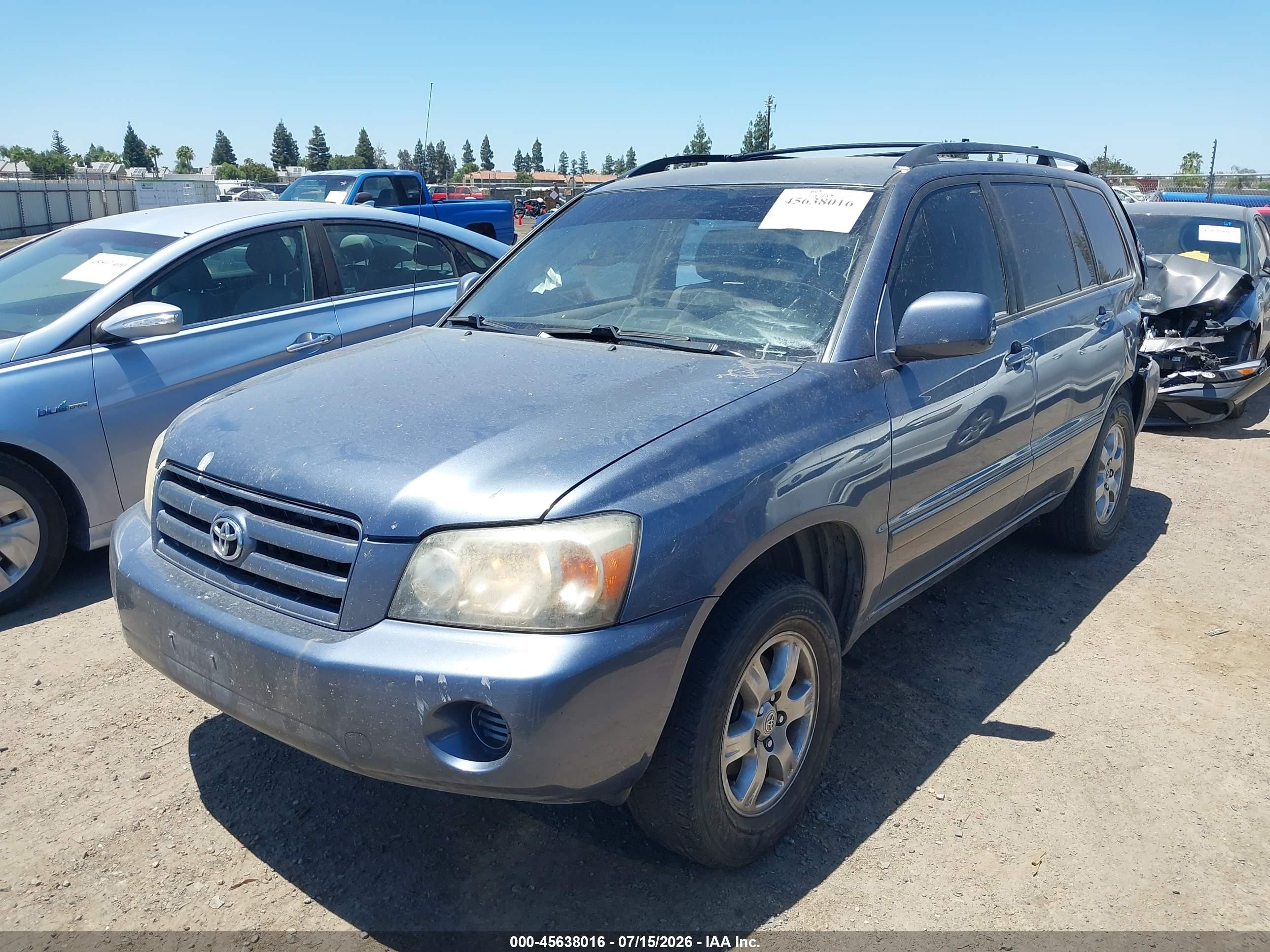 2005 Toyota Highlander   Navy vin: JTEGD21A550127402