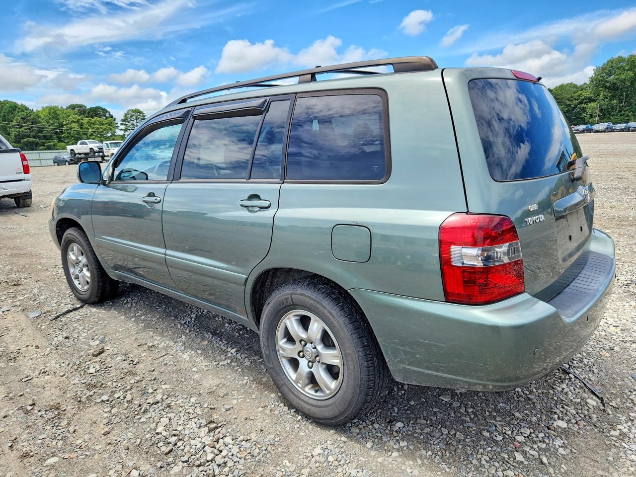 2006 Toyota Highlander Base Green vin: JTEGD21A560132505