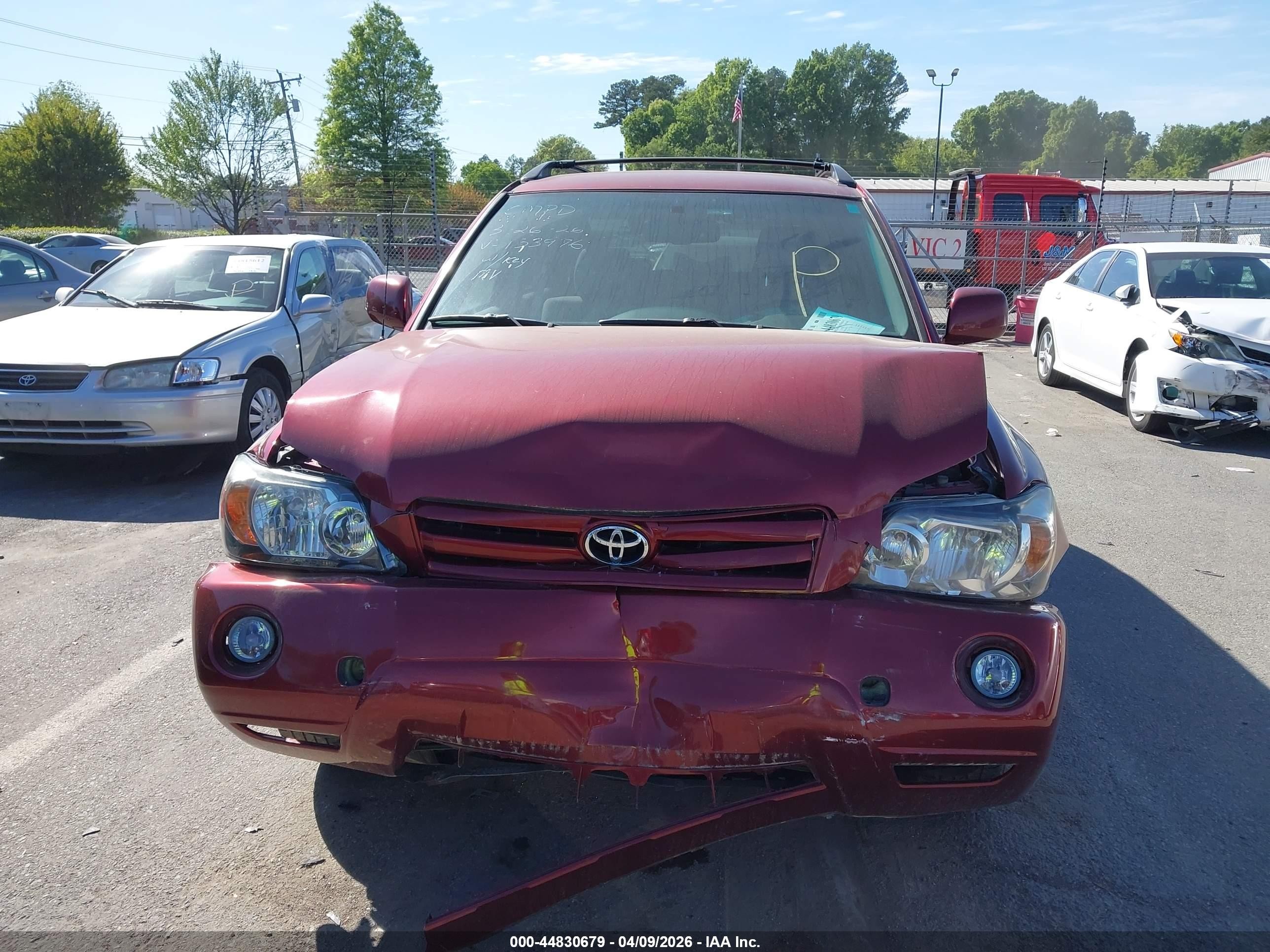 2006 Toyota Highlander   Burgundy vin: JTEGD21A560133976