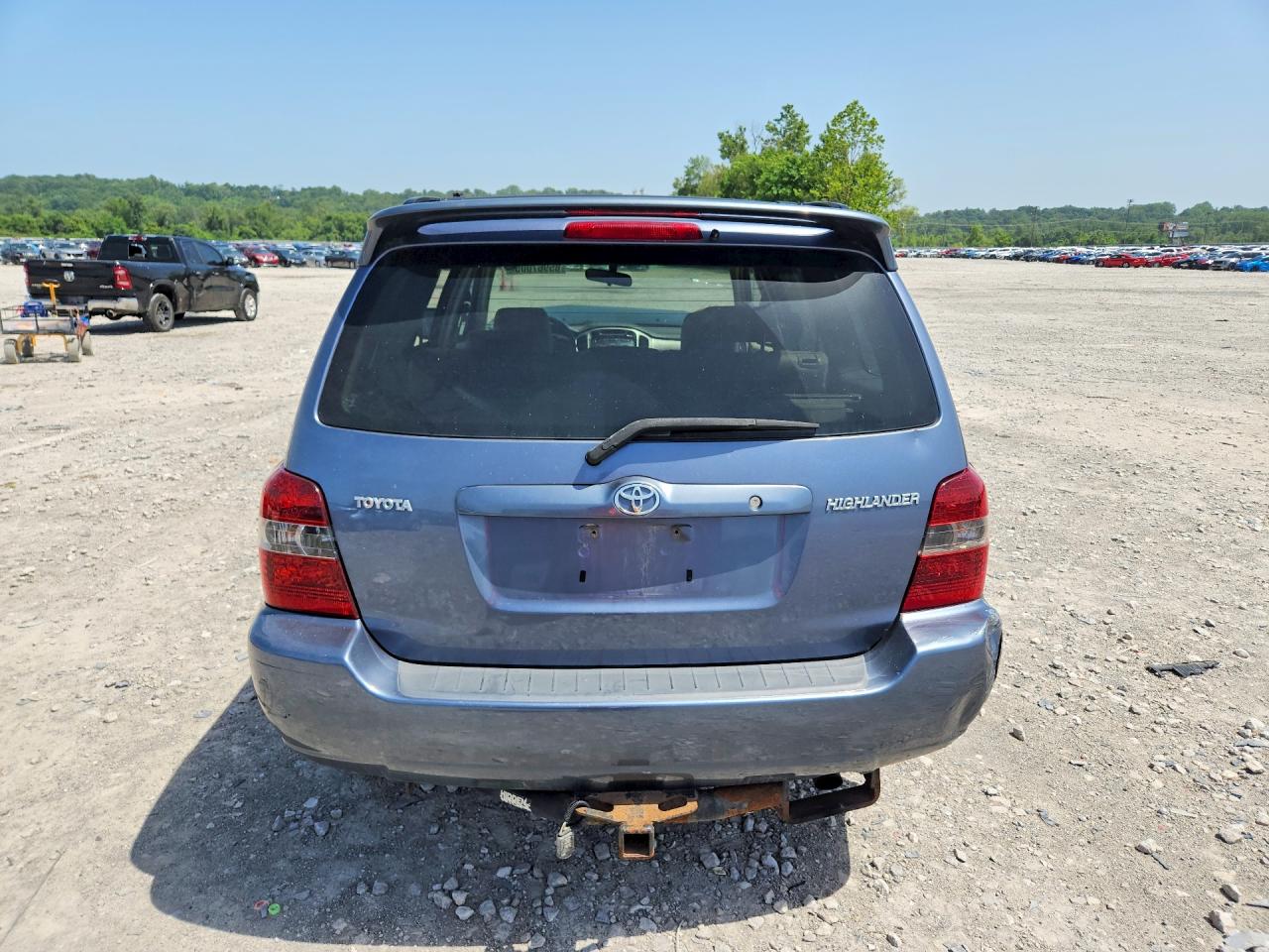 2005 Toyota Highlander Base Blue vin: JTEGD21A650111323