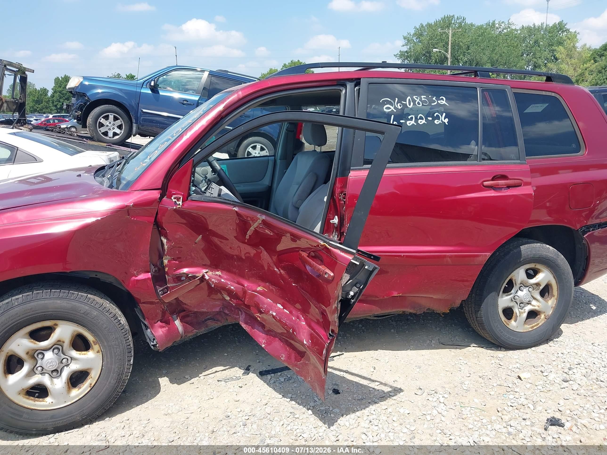 2006 Toyota Highlander   Maroon vin: JTEGD21A660151998