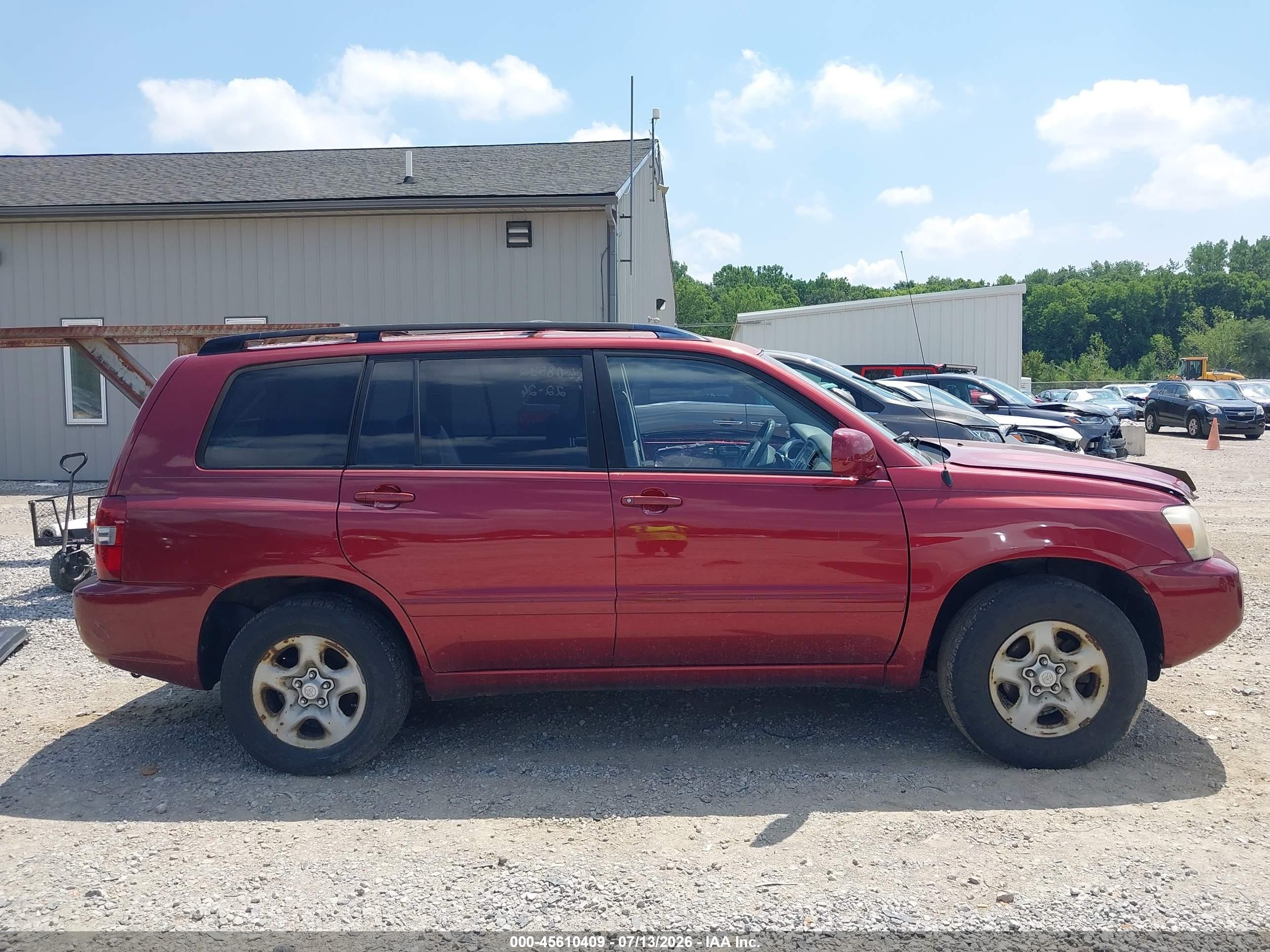 2006 Toyota Highlander   Maroon vin: JTEGD21A660151998