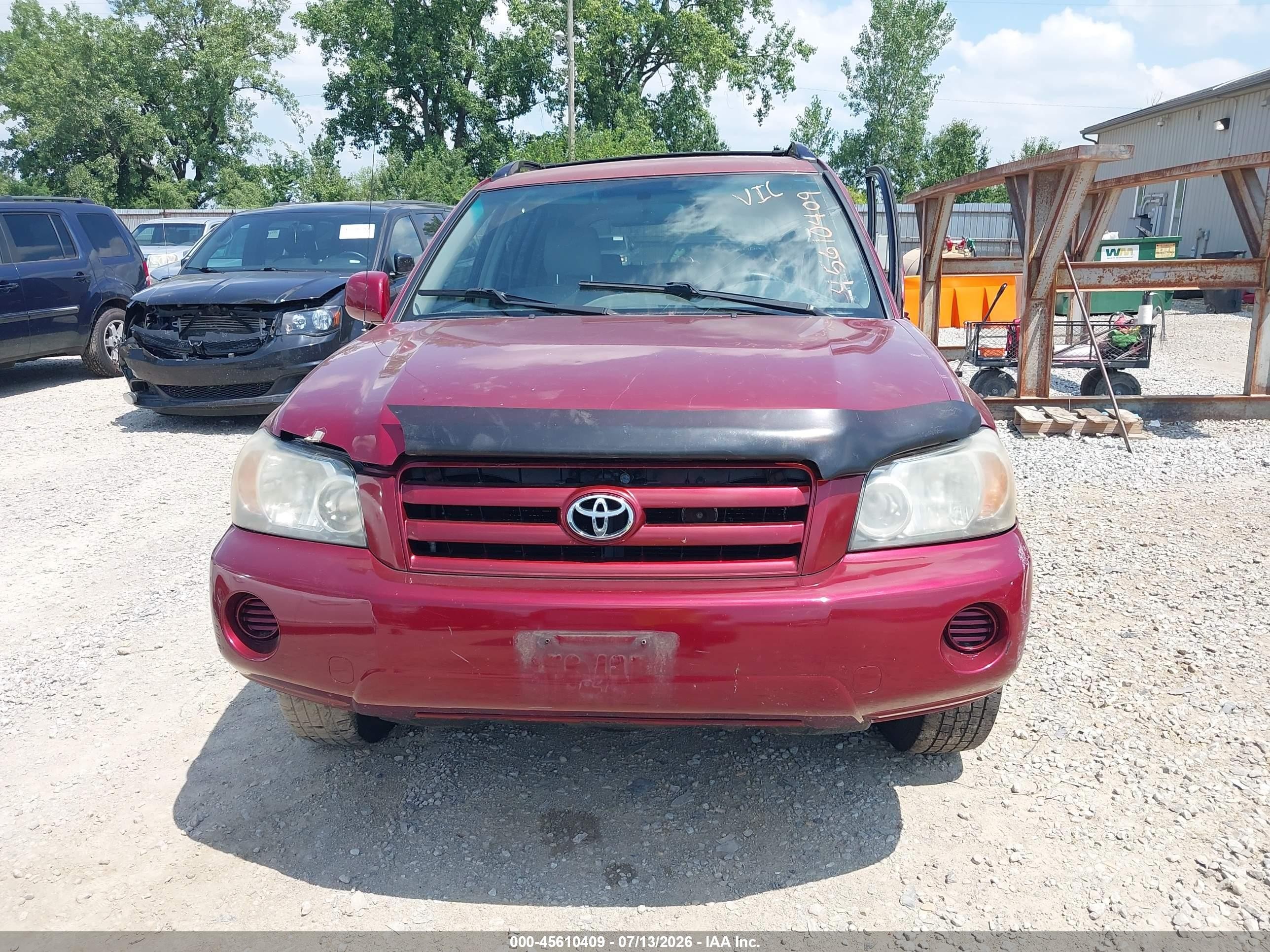 2006 Toyota Highlander   Maroon vin: JTEGD21A660151998