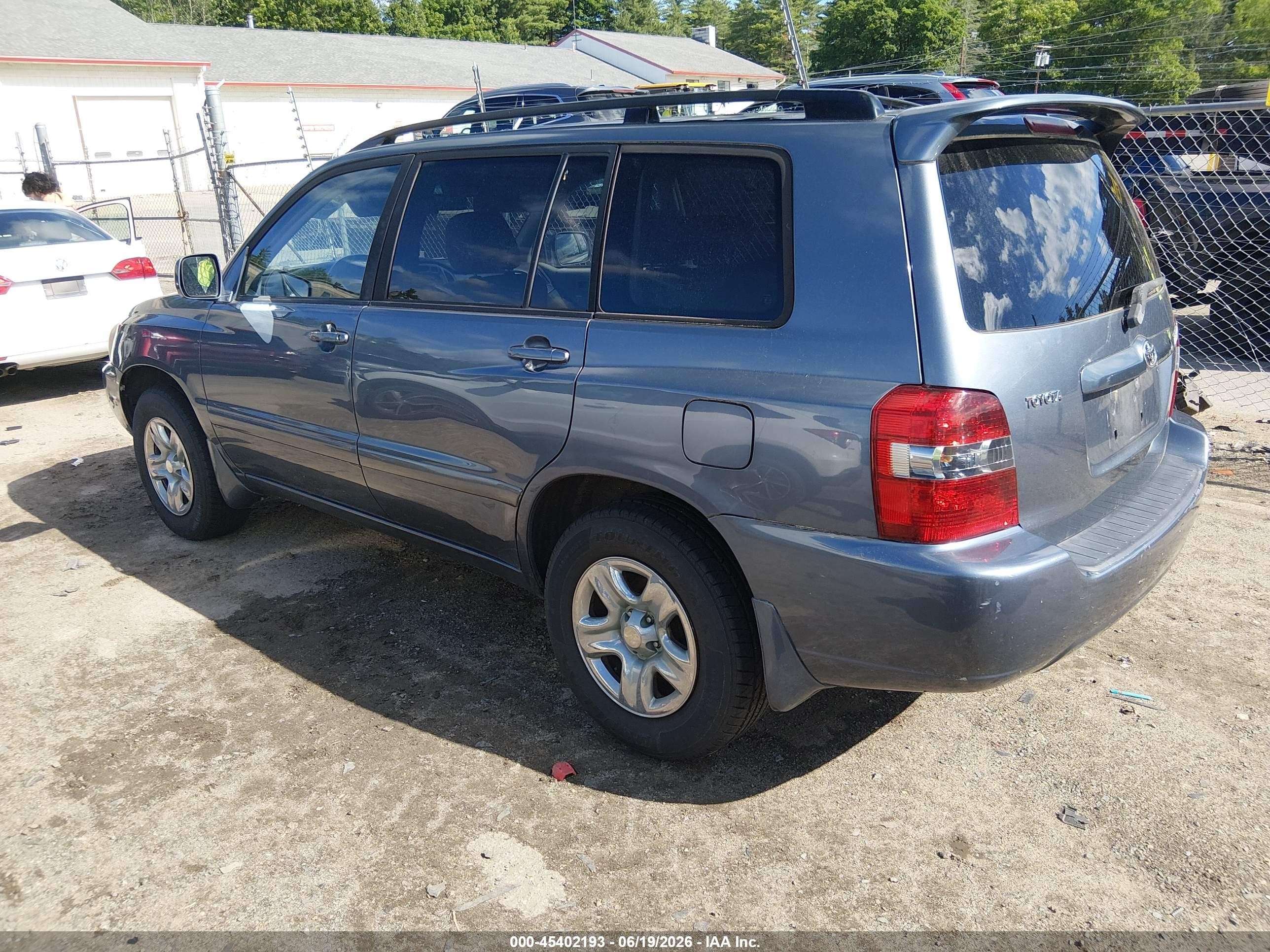 2004 Toyota Highlander   Blue vin: JTEGD21A740077830