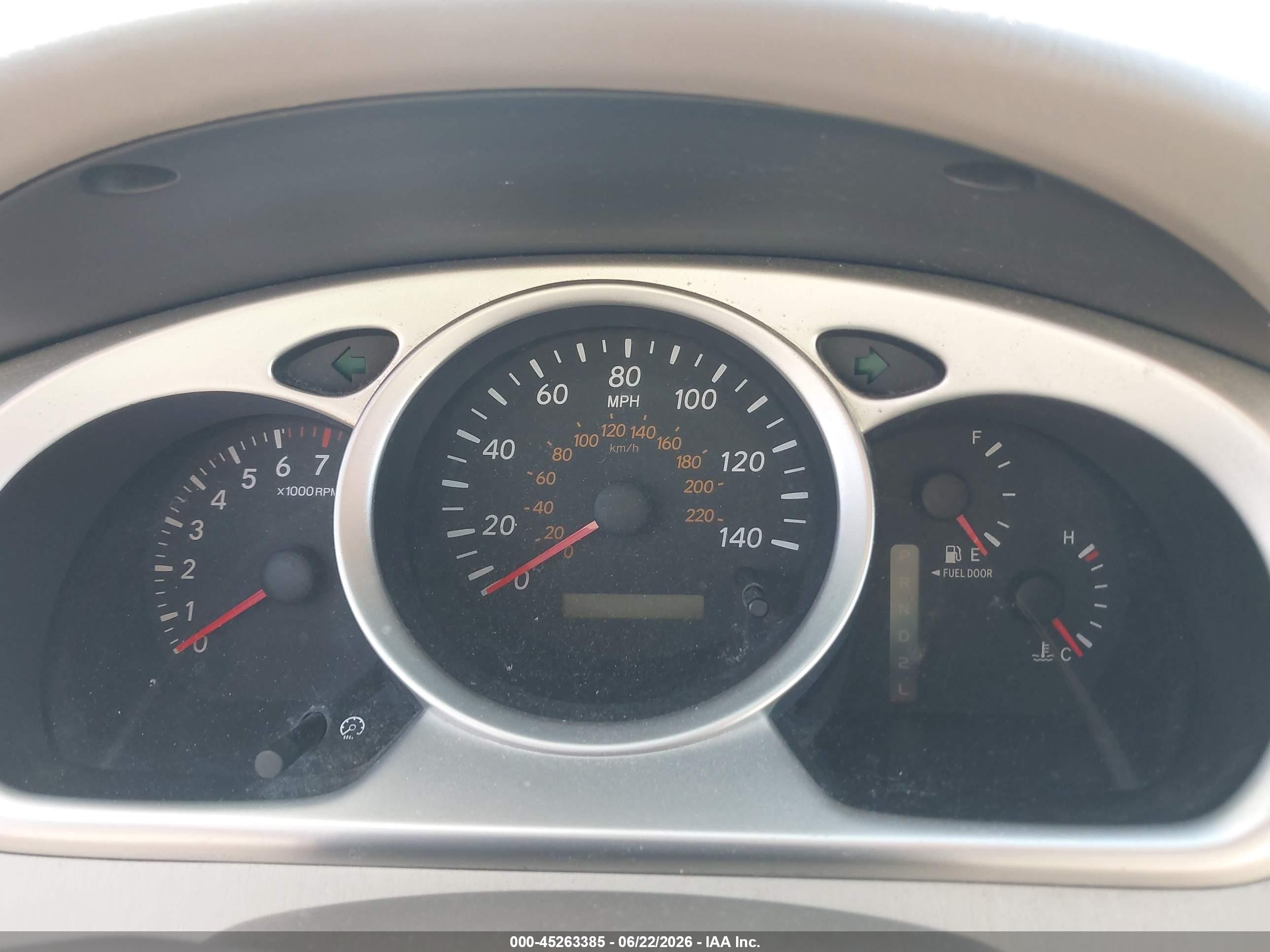 2005 Toyota Highlander   White vin: JTEGD21A750119480