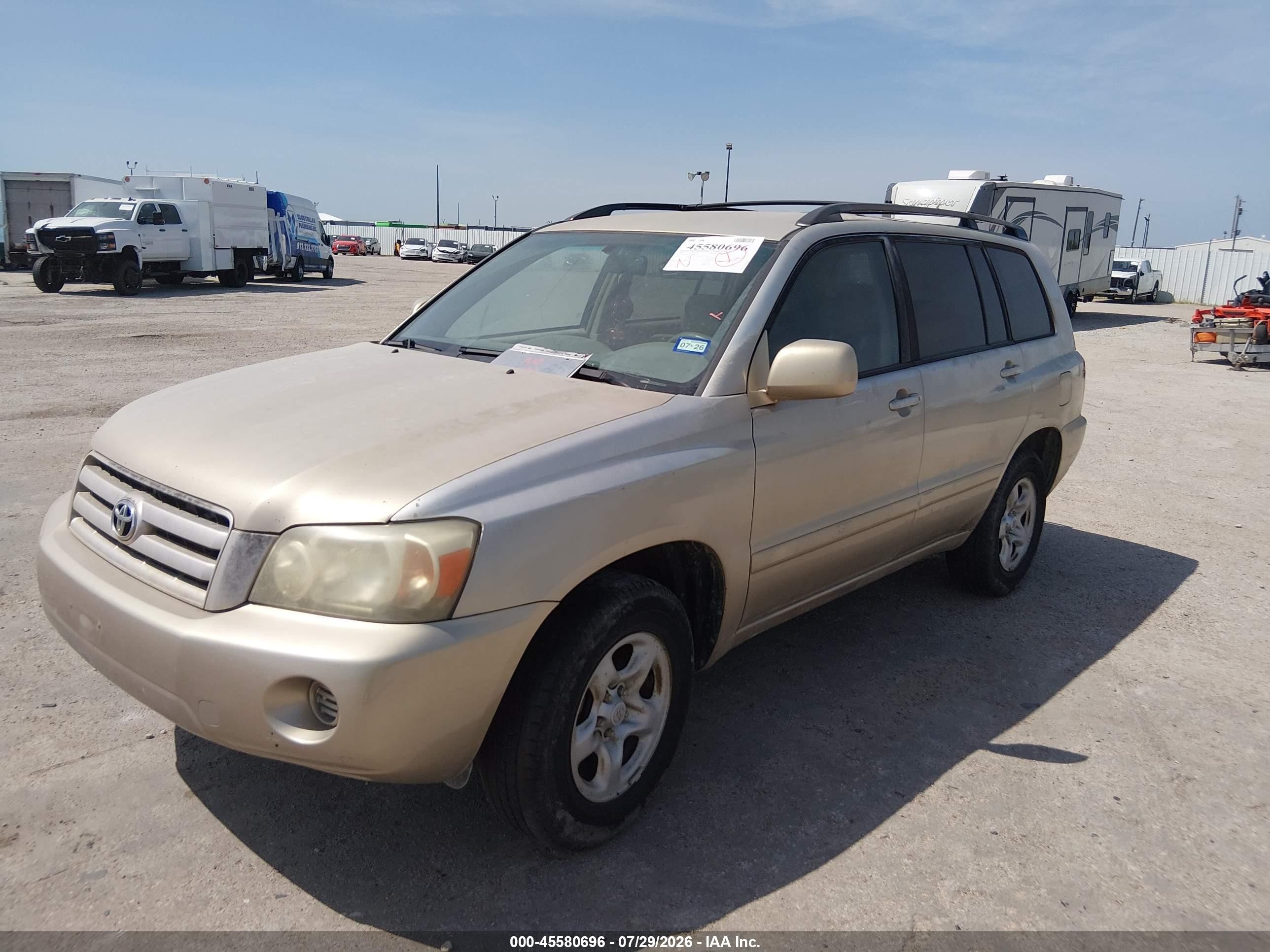 2005 Toyota Highlander   Gold vin: JTEGD21A750128129