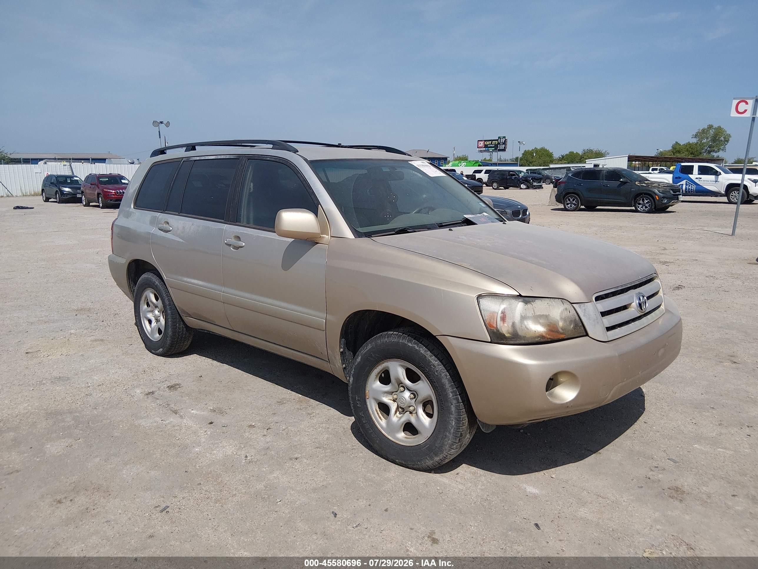 2005 Toyota Highlander   Gold vin: JTEGD21A750128129