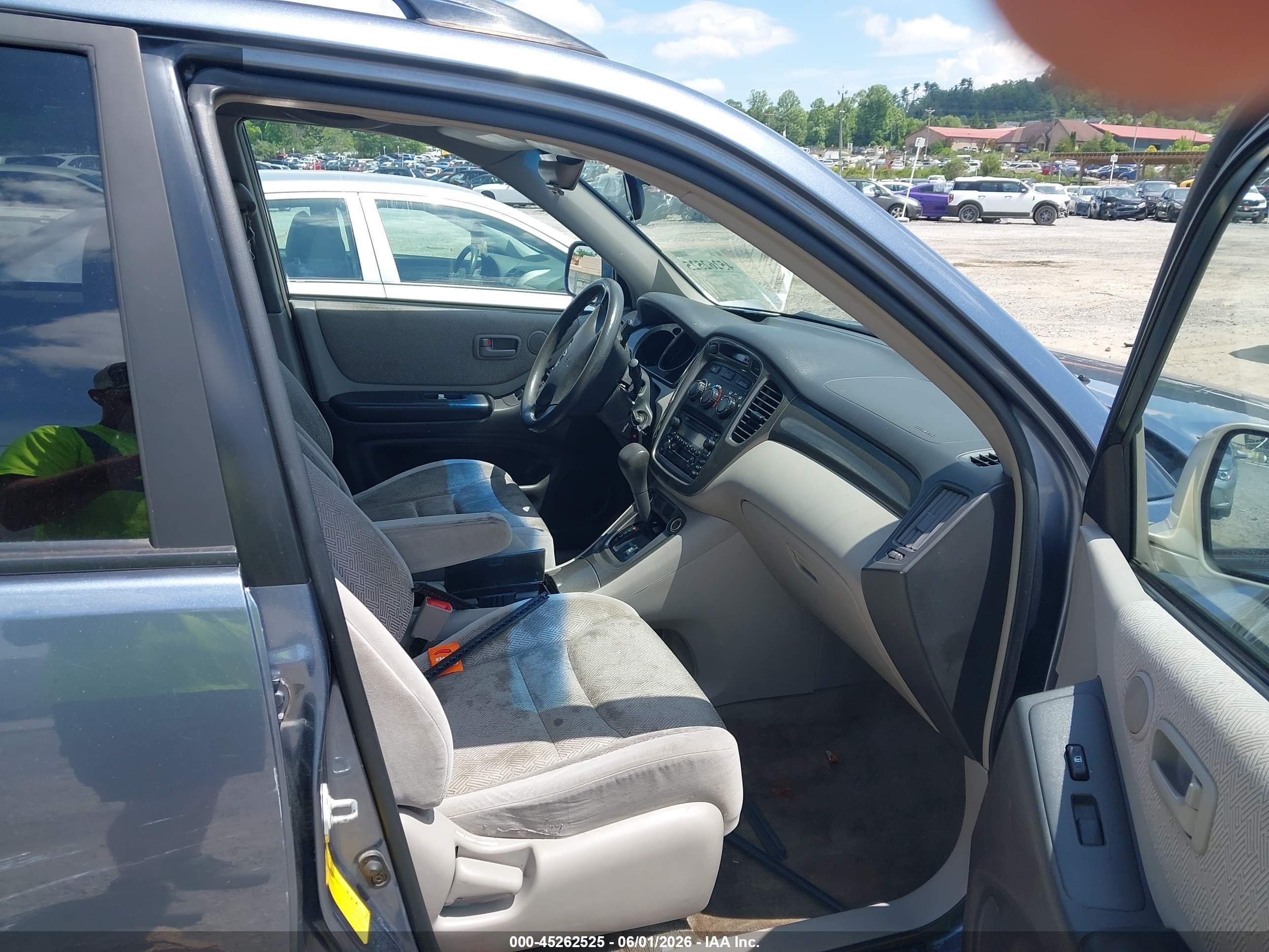 2003 Toyota Highlander   Blue vin: JTEGD21A830068276