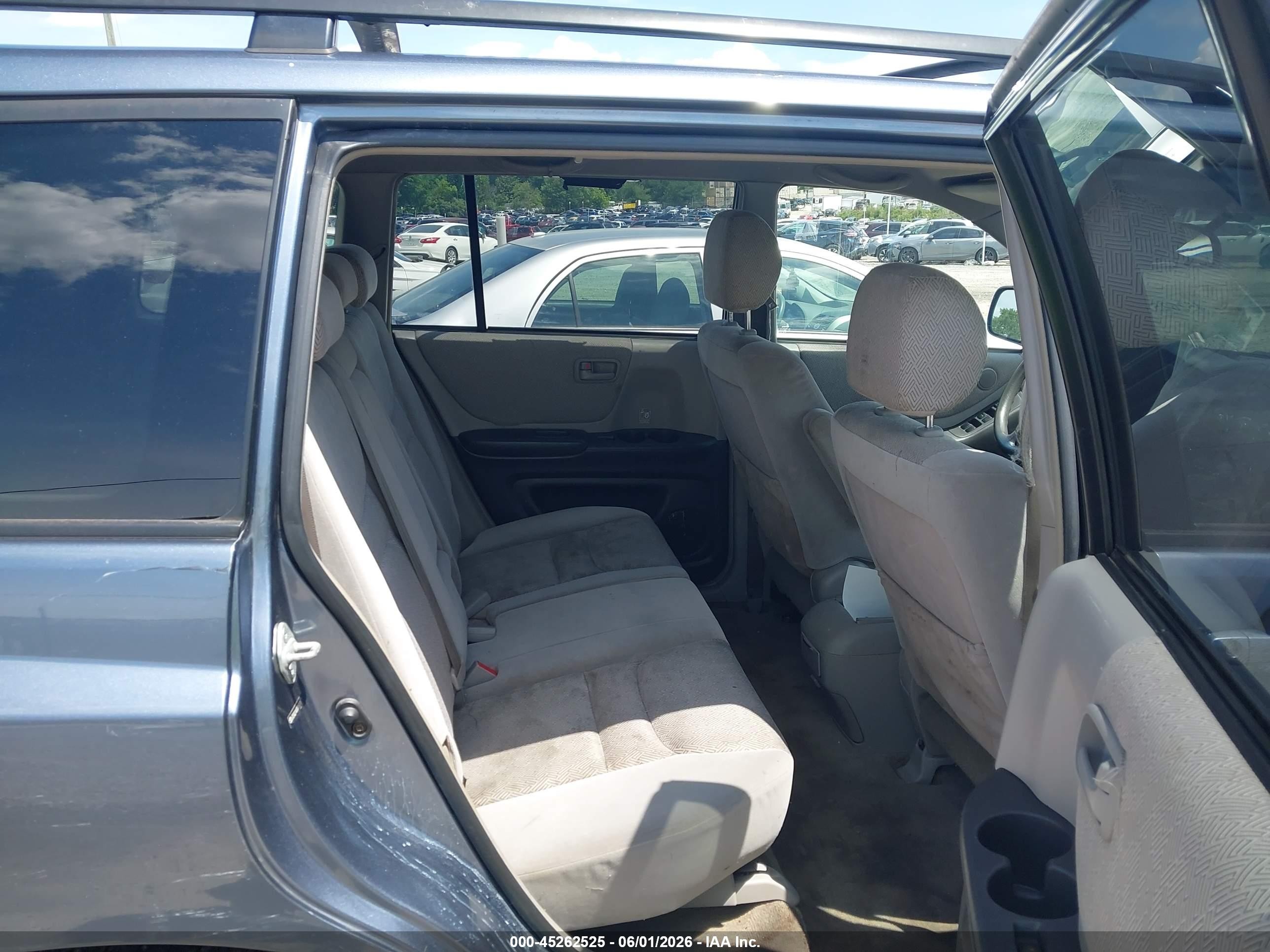 2003 Toyota Highlander   Blue vin: JTEGD21A830068276