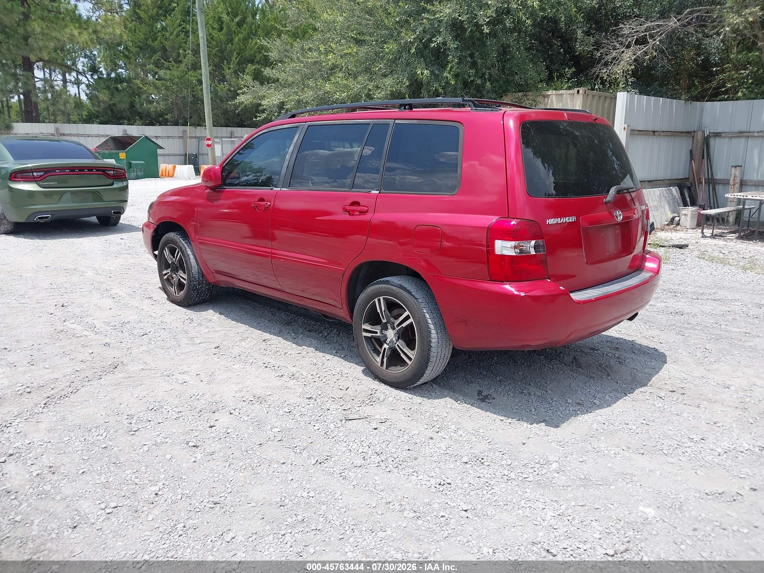 2004 Toyota Highlander   Red vin: JTEGD21A840103688
