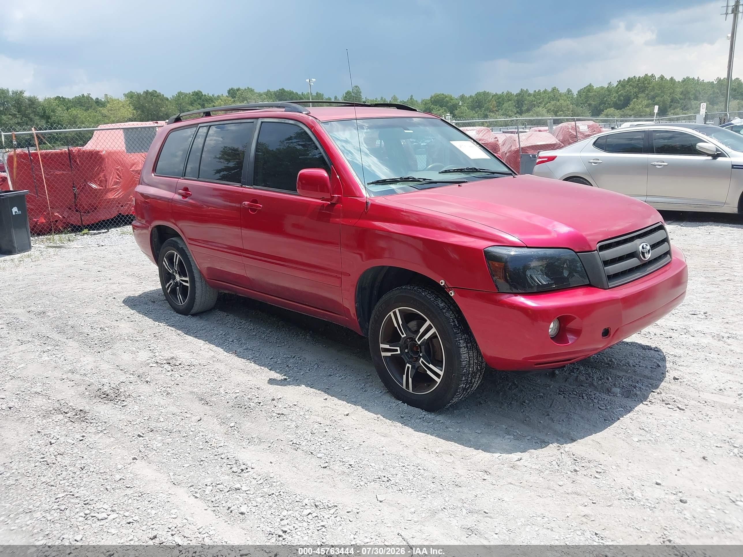 2004 Toyota Highlander   Red vin: JTEGD21A840103688