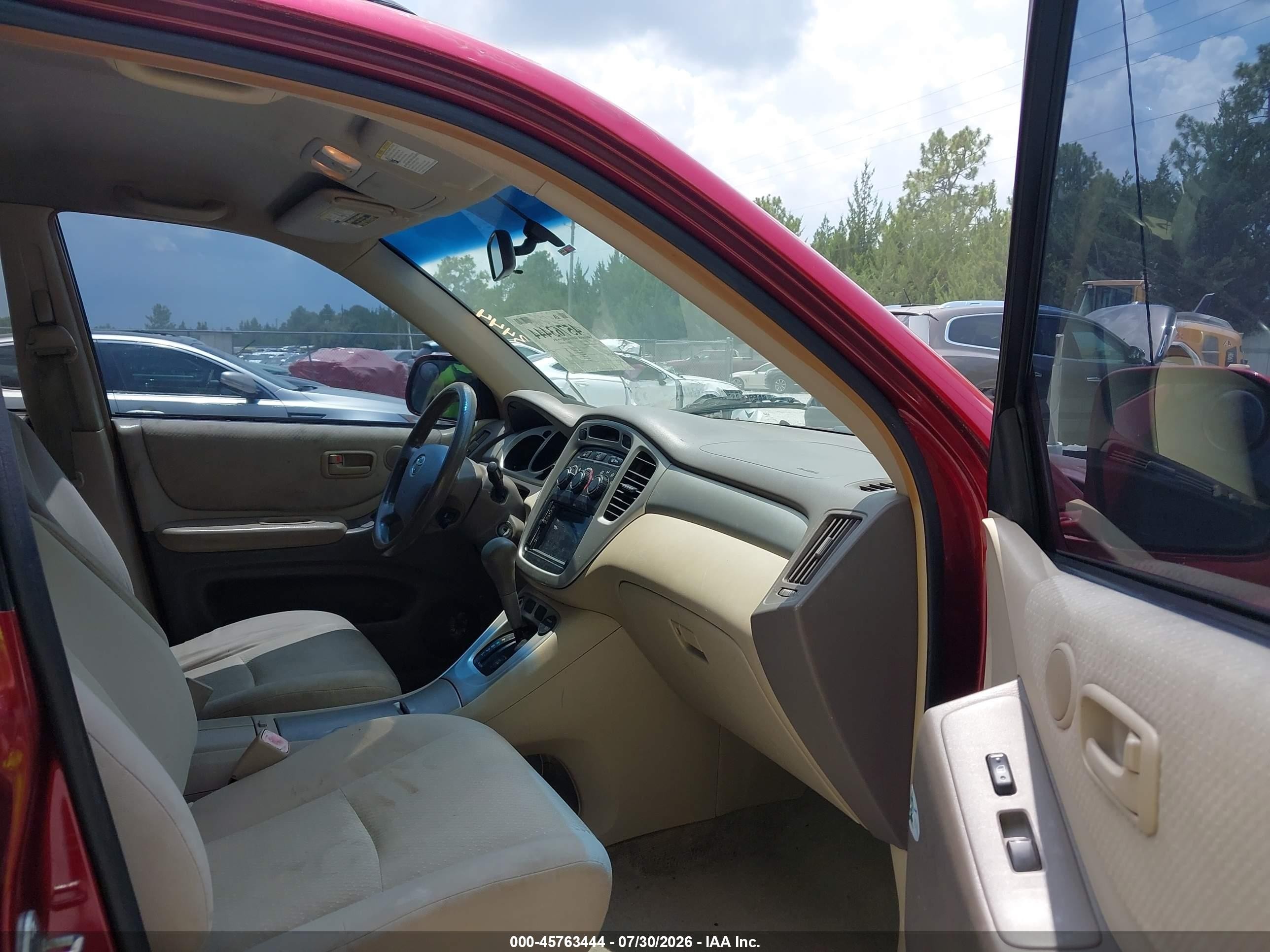 2004 Toyota Highlander   Red vin: JTEGD21A840103688