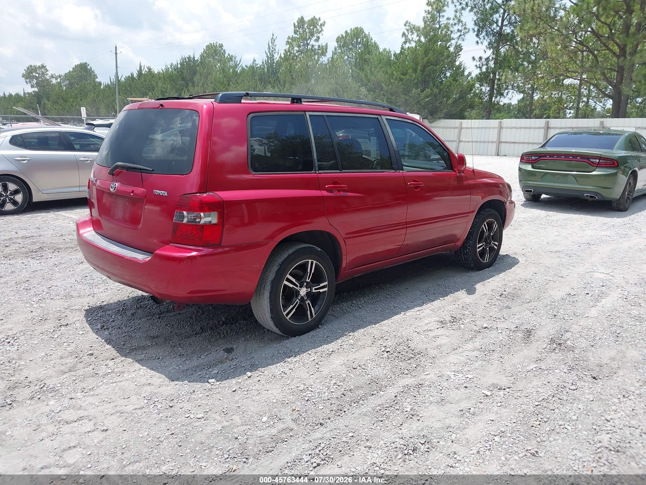2004 Toyota Highlander   Red vin: JTEGD21A840103688