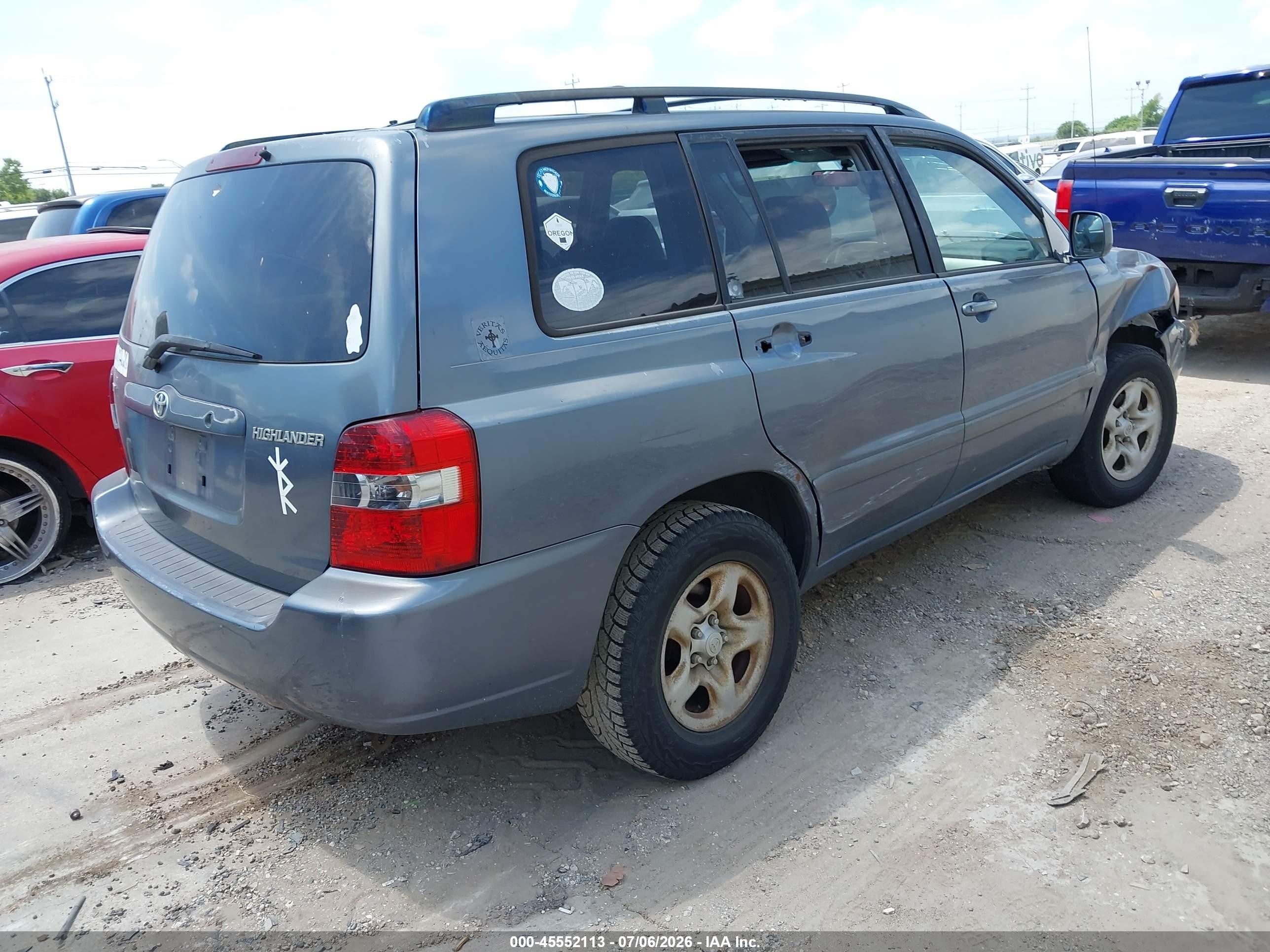 2005 Toyota Highlander   Blue vin: JTEGD21A850117446