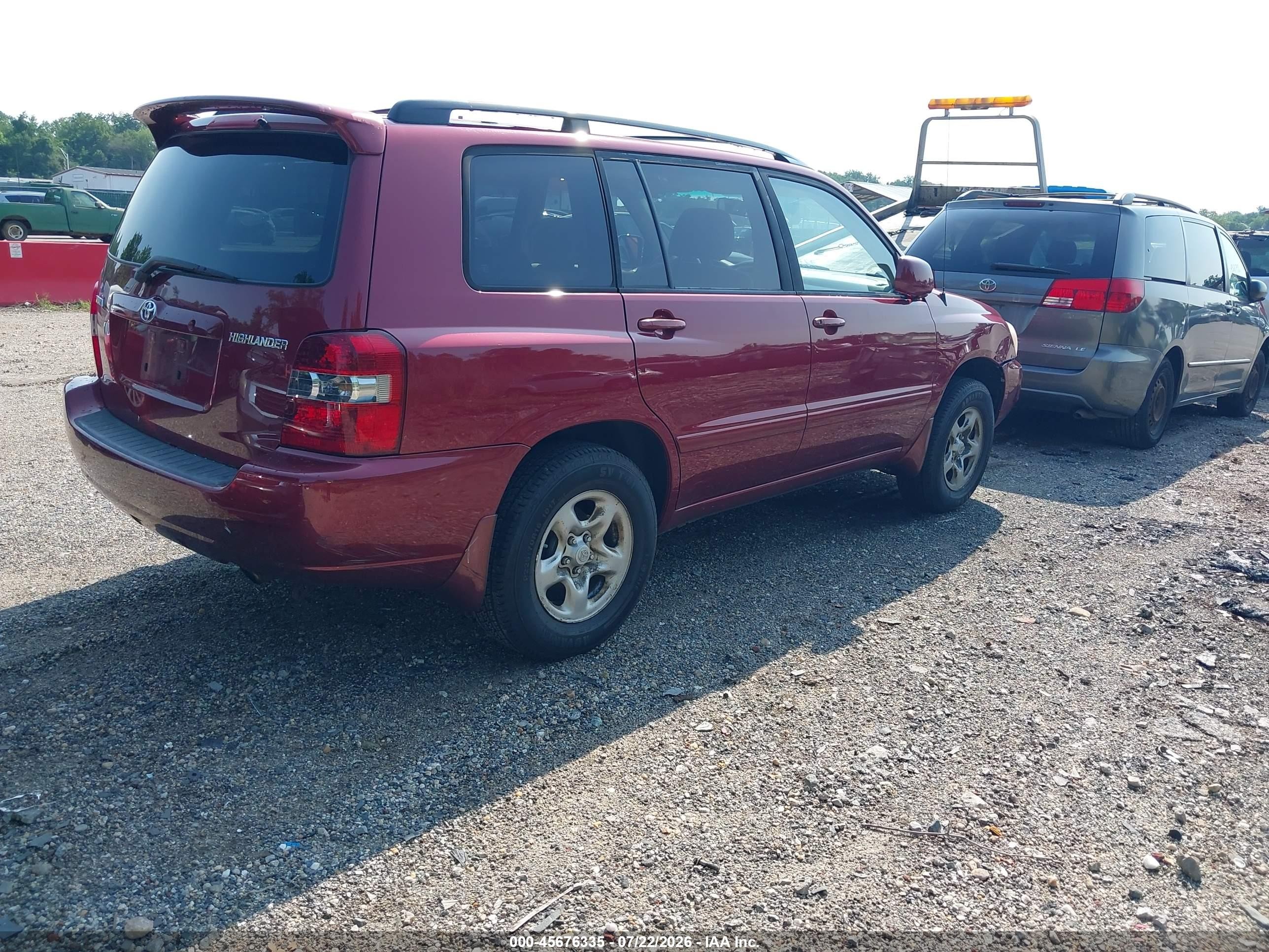 2007 Toyota Highlander   Red vin: JTEGD21A870161160