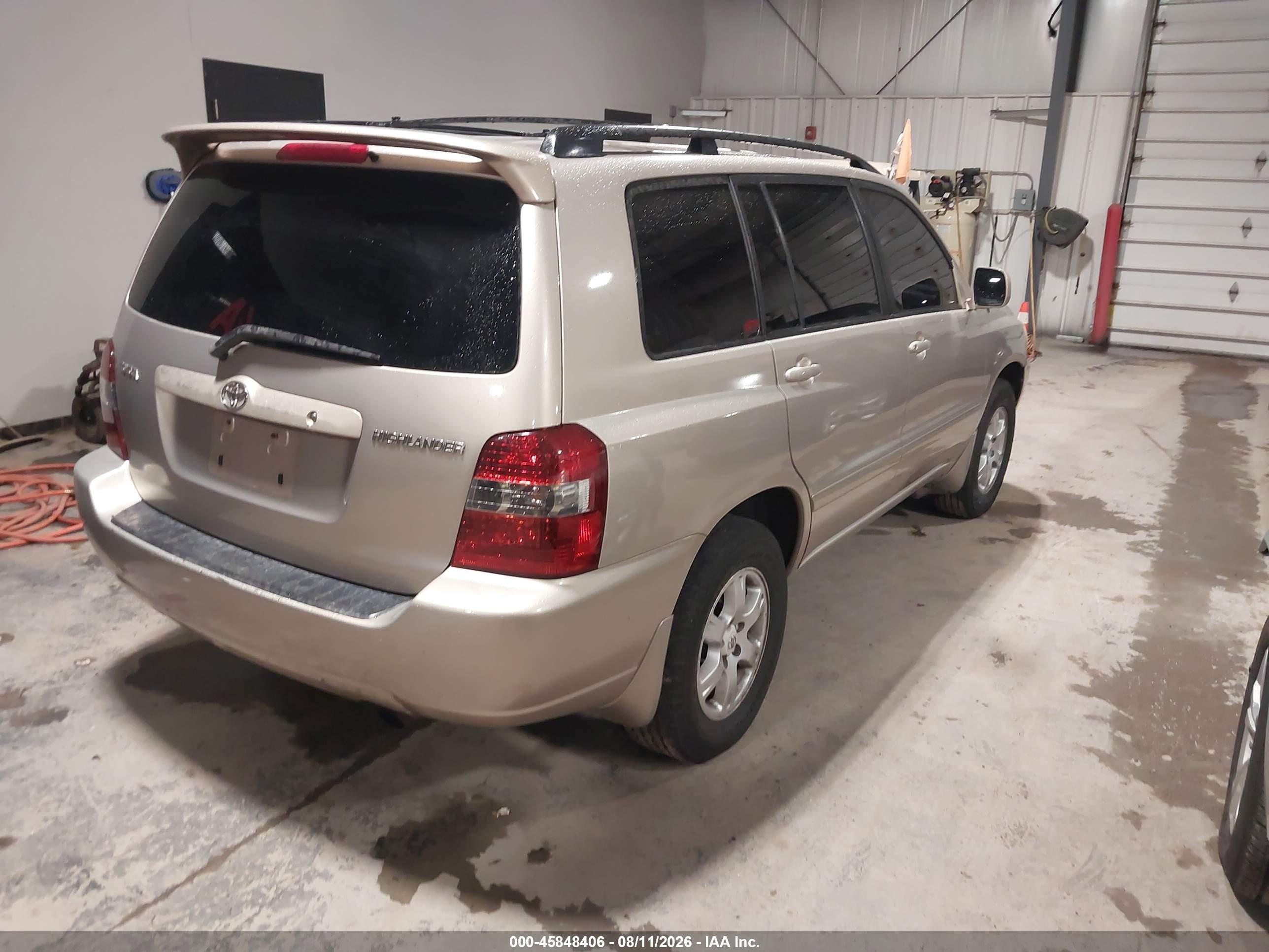 2007 Toyota Highlander   Gold vin: JTEGD21A870164592