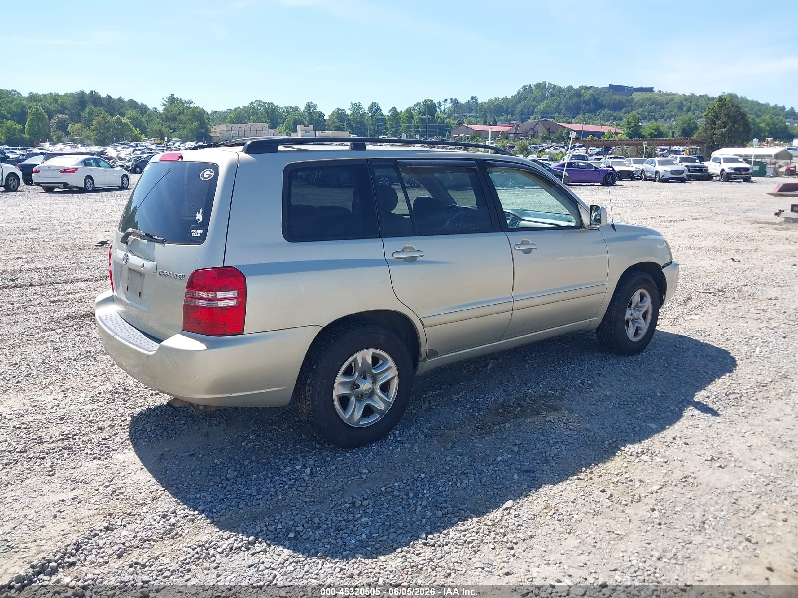 2003 Toyota Highlander   Gold vin: JTEGD21A930063006