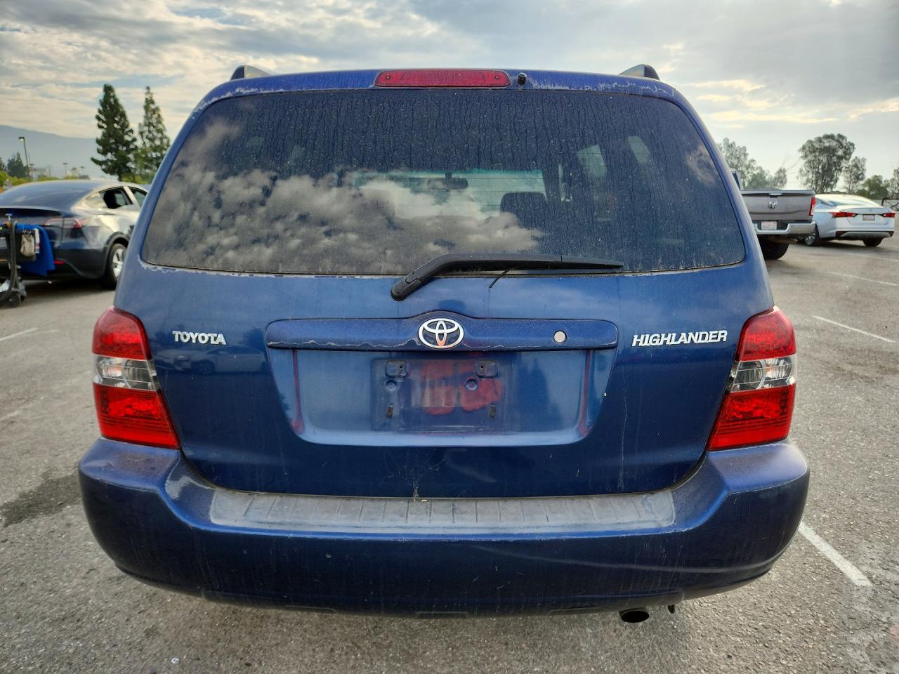 2004 Toyota Highlander Base Синий vin: JTEGD21A940097979